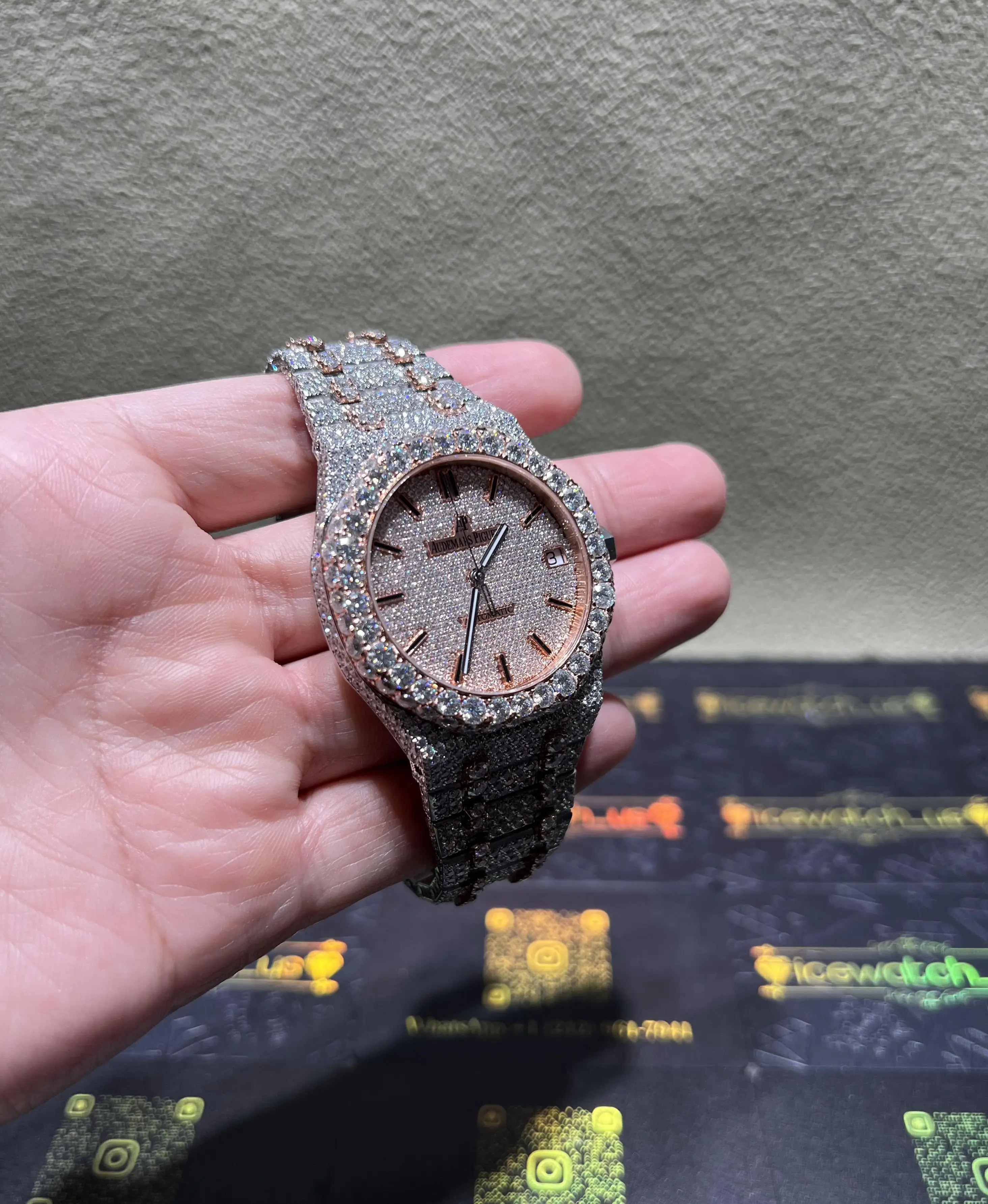 Royal Oak 15500 Two-Tone Icedout Watch D1147519238 — view 9