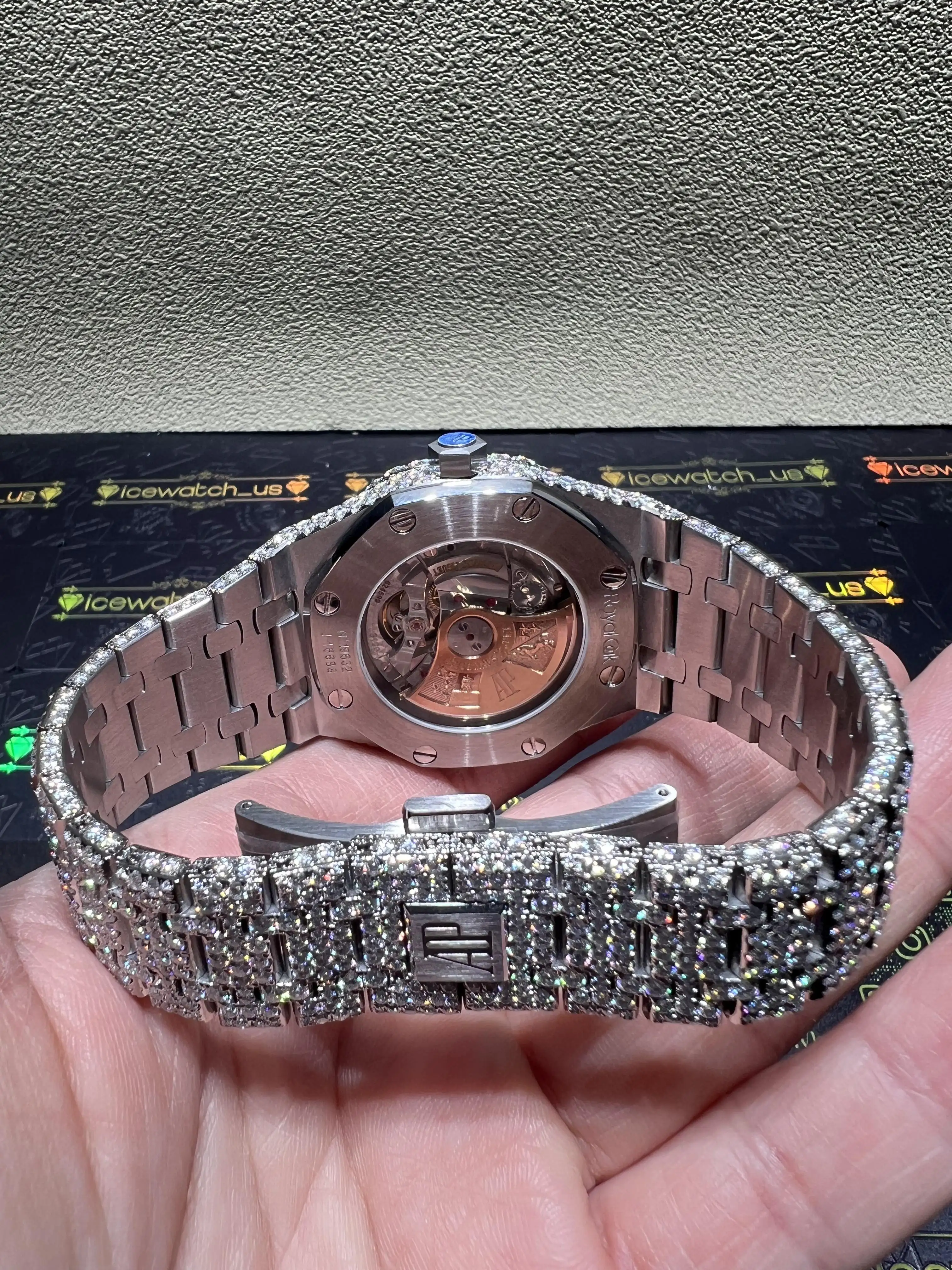 Royal Oak 15400 Icedout Watch with Arabic Dial D1147519237 — view 9
