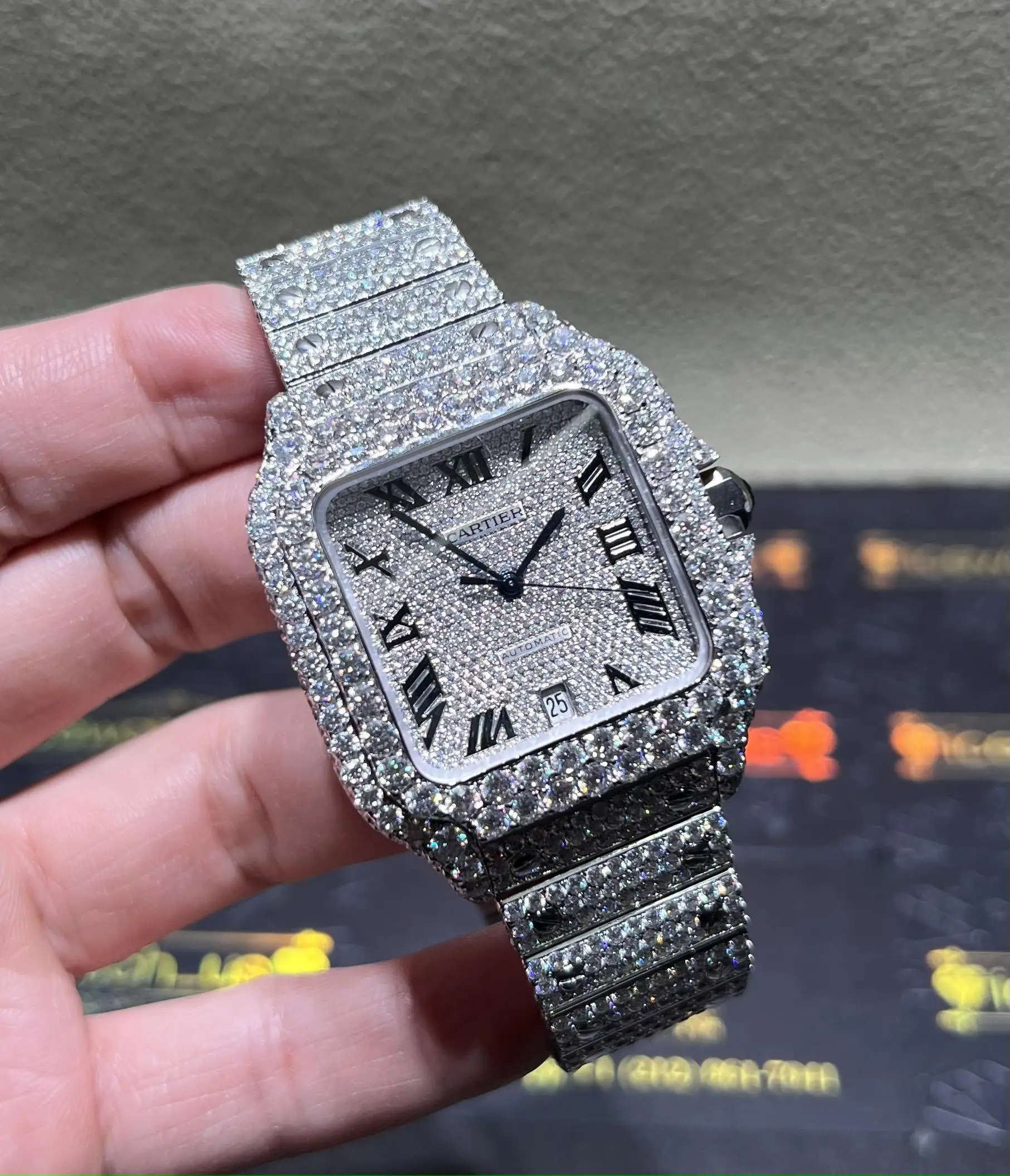 Santos 40mm Icedout Watch with Pavé Dial D1147519235 — view 2