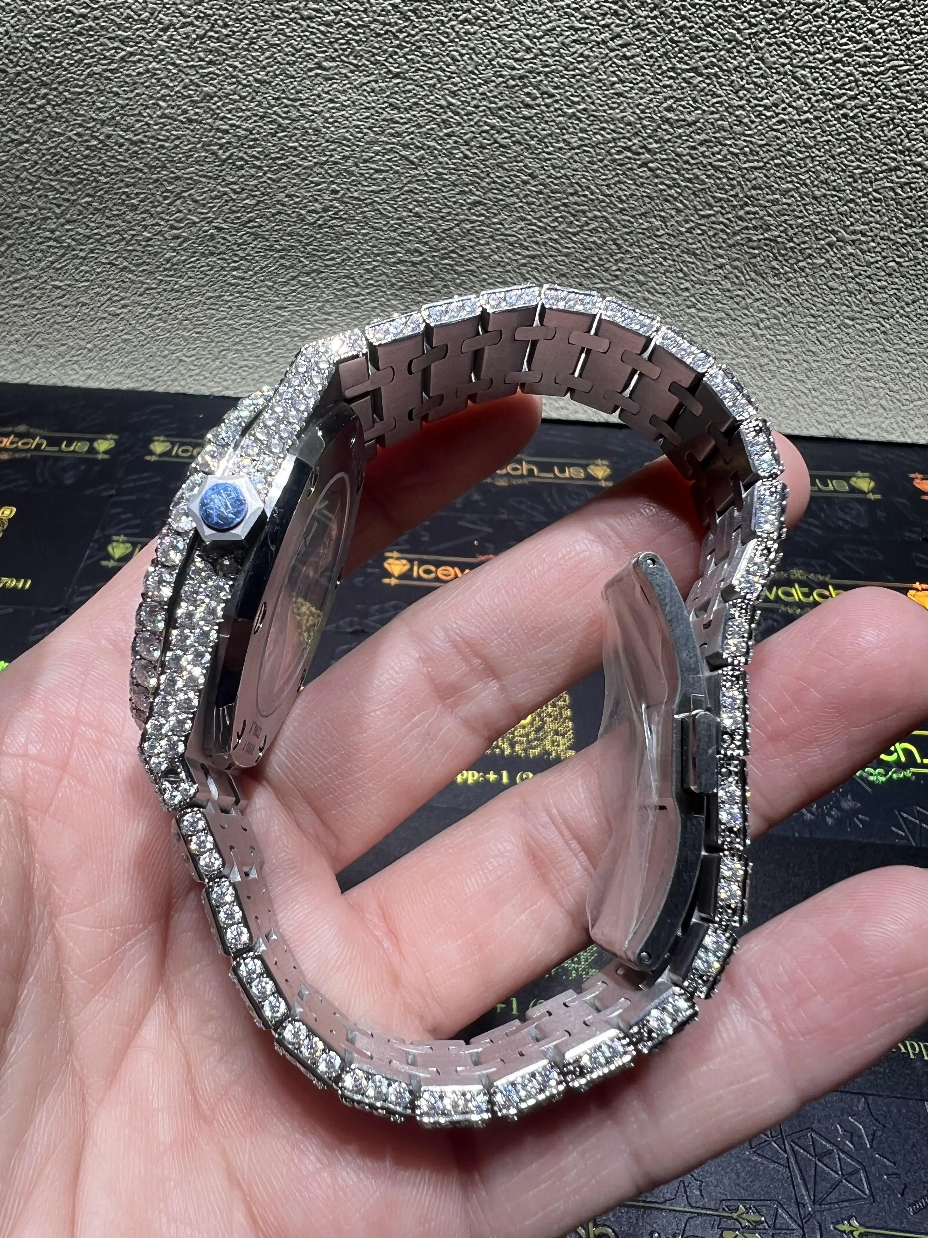 Royal Oak 15400 Icedout Watch with Arabic Dial D1147519237 — view 8