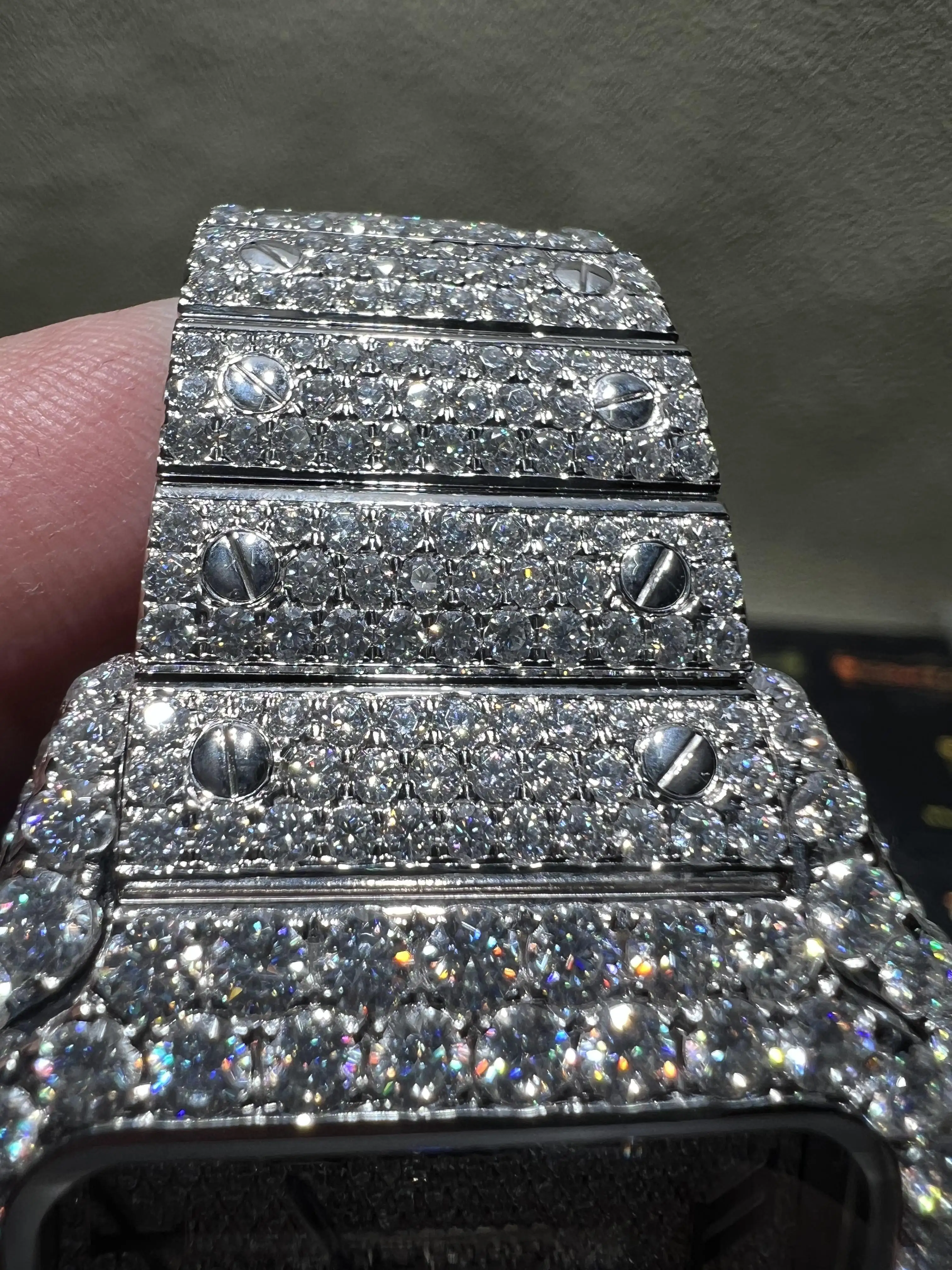 Santos 40mm Icedout Watch with Pavé Dial D1147519235 — view 12