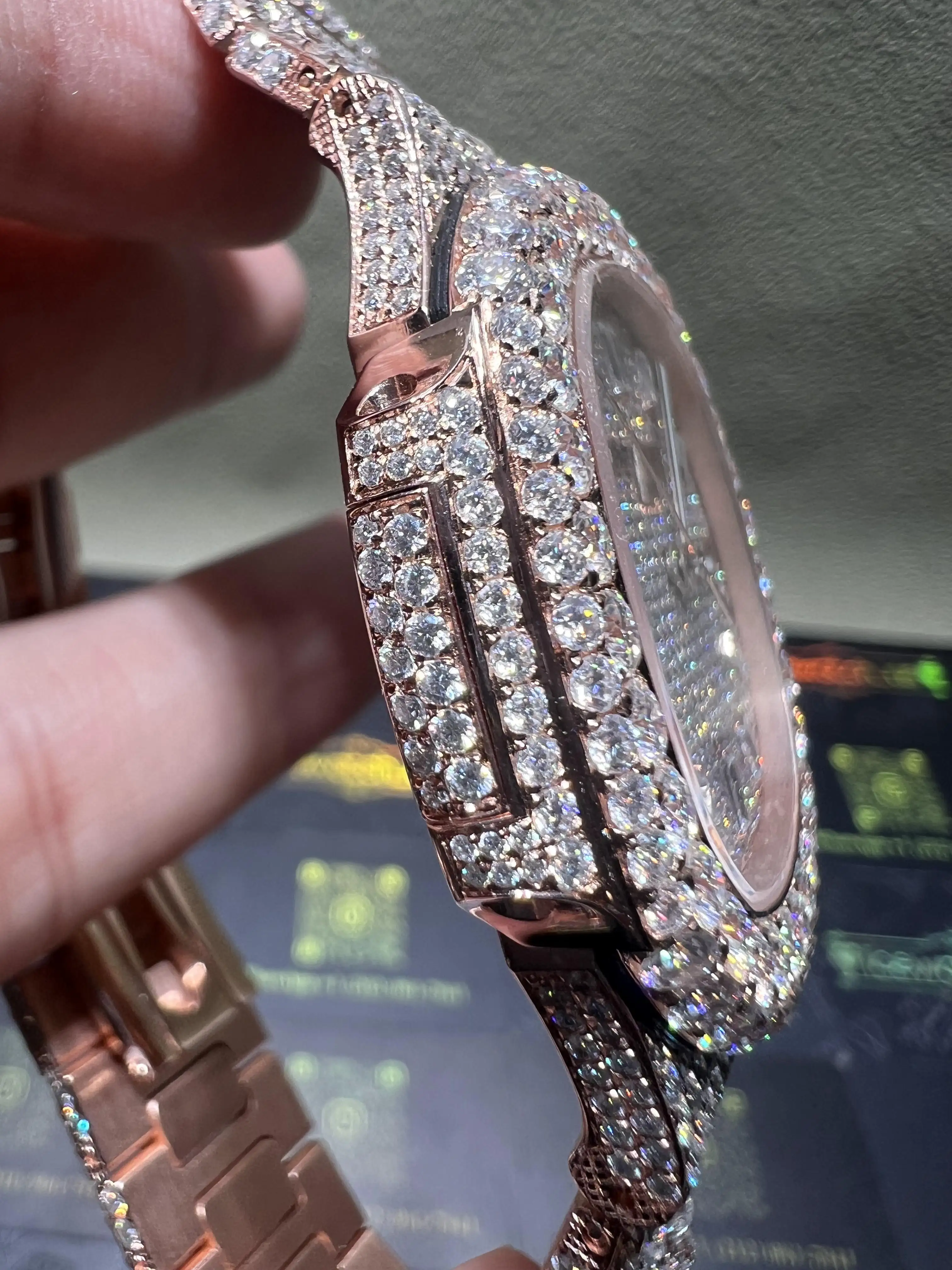 Nautilus 5711 Icedout Rose Gold Watch D1147519239 — view 11