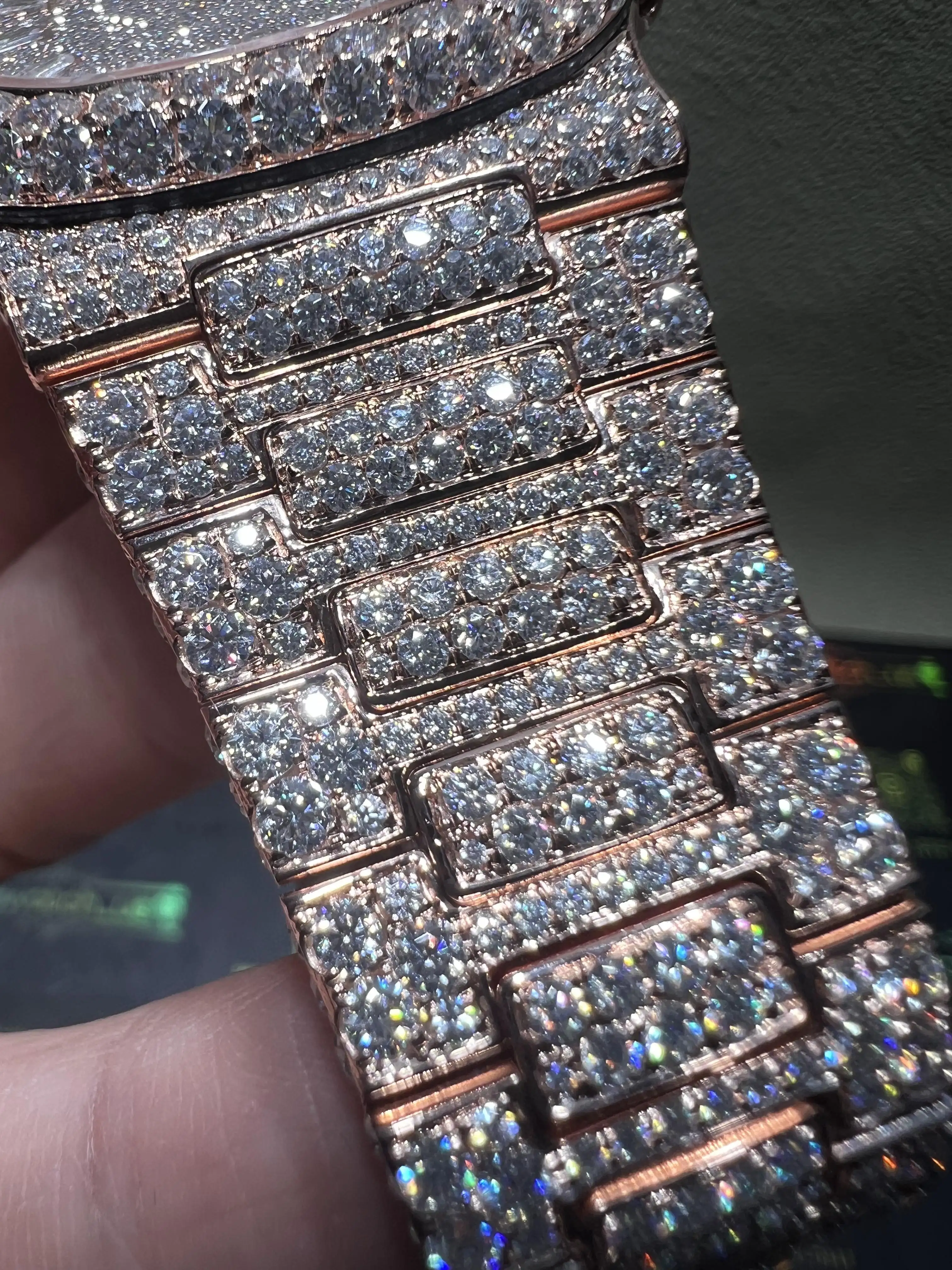 Nautilus 5711 Icedout Rose Gold Watch D1147519239 — view 12