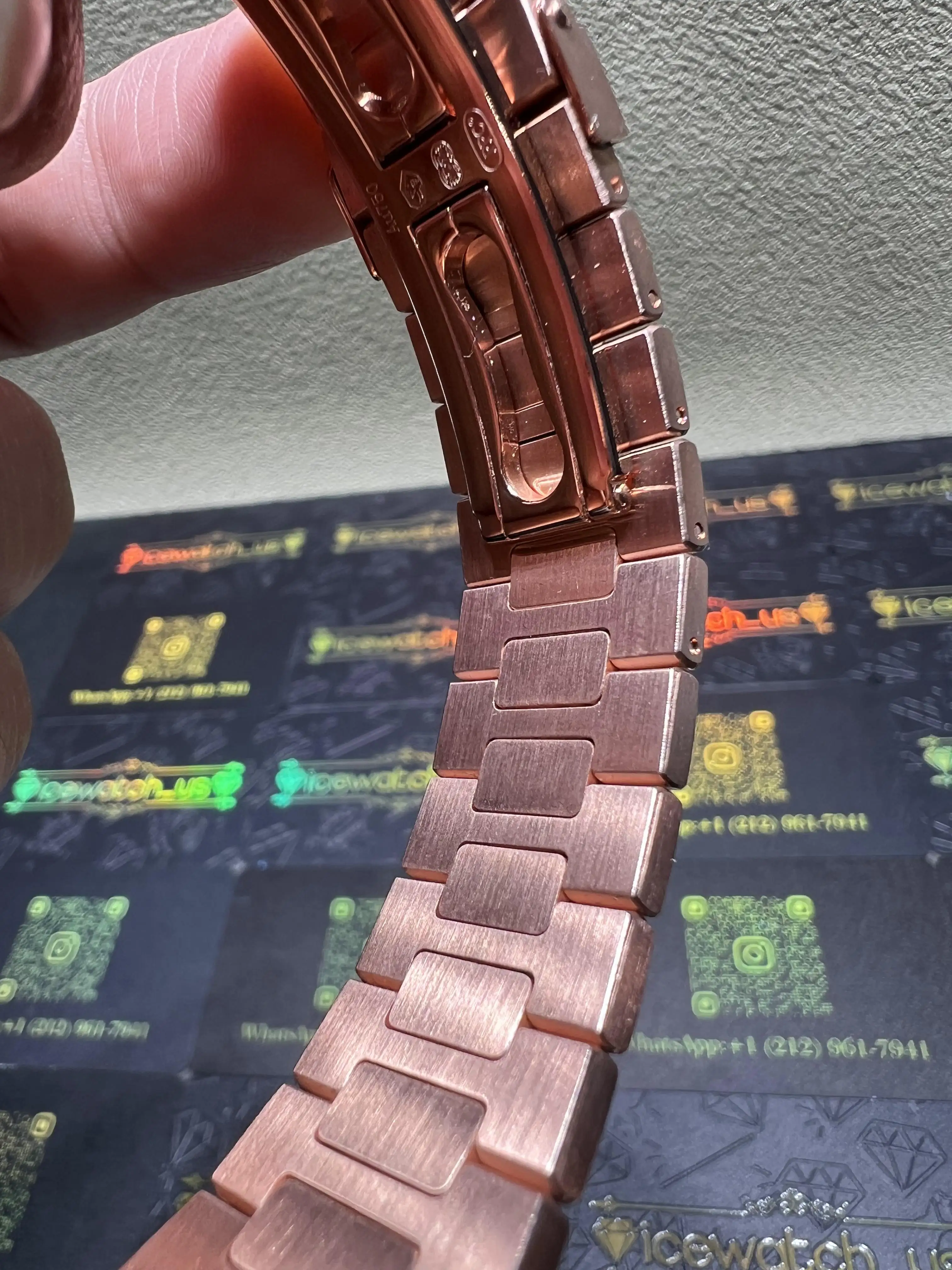 Nautilus 5711 Rose Gold Watch with Baguette Bezel D742519242 — view 7