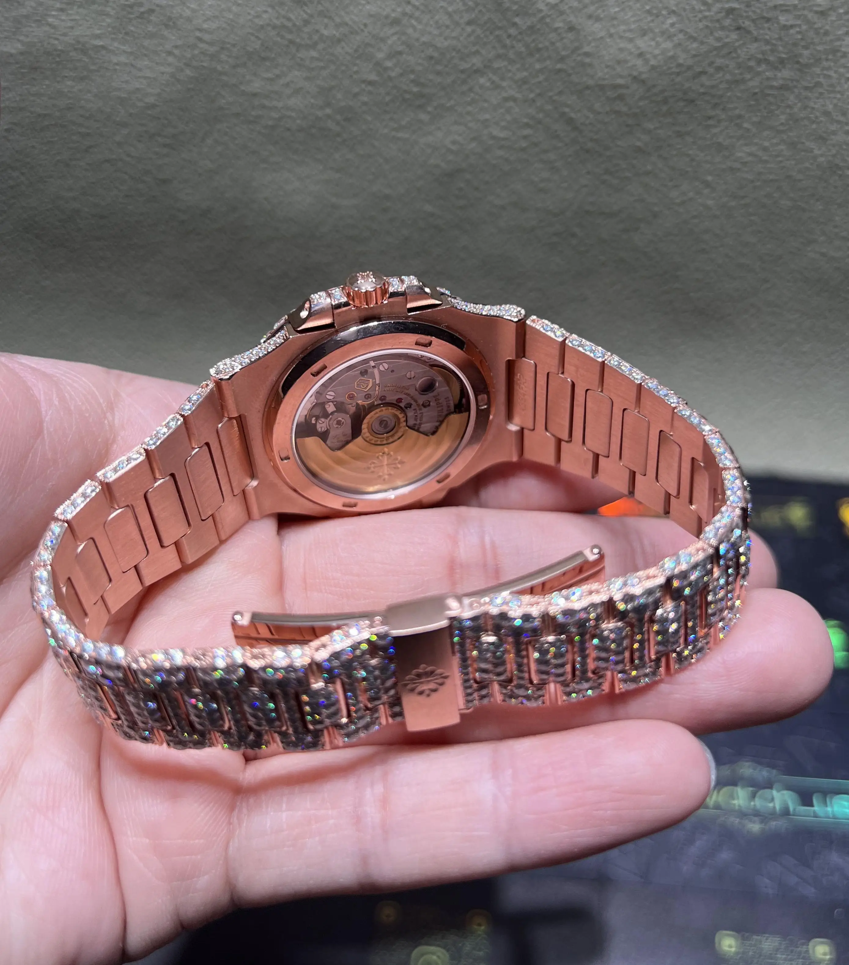 Nautilus 5711 Icedout Rose Gold Watch D1147519239 — view 8