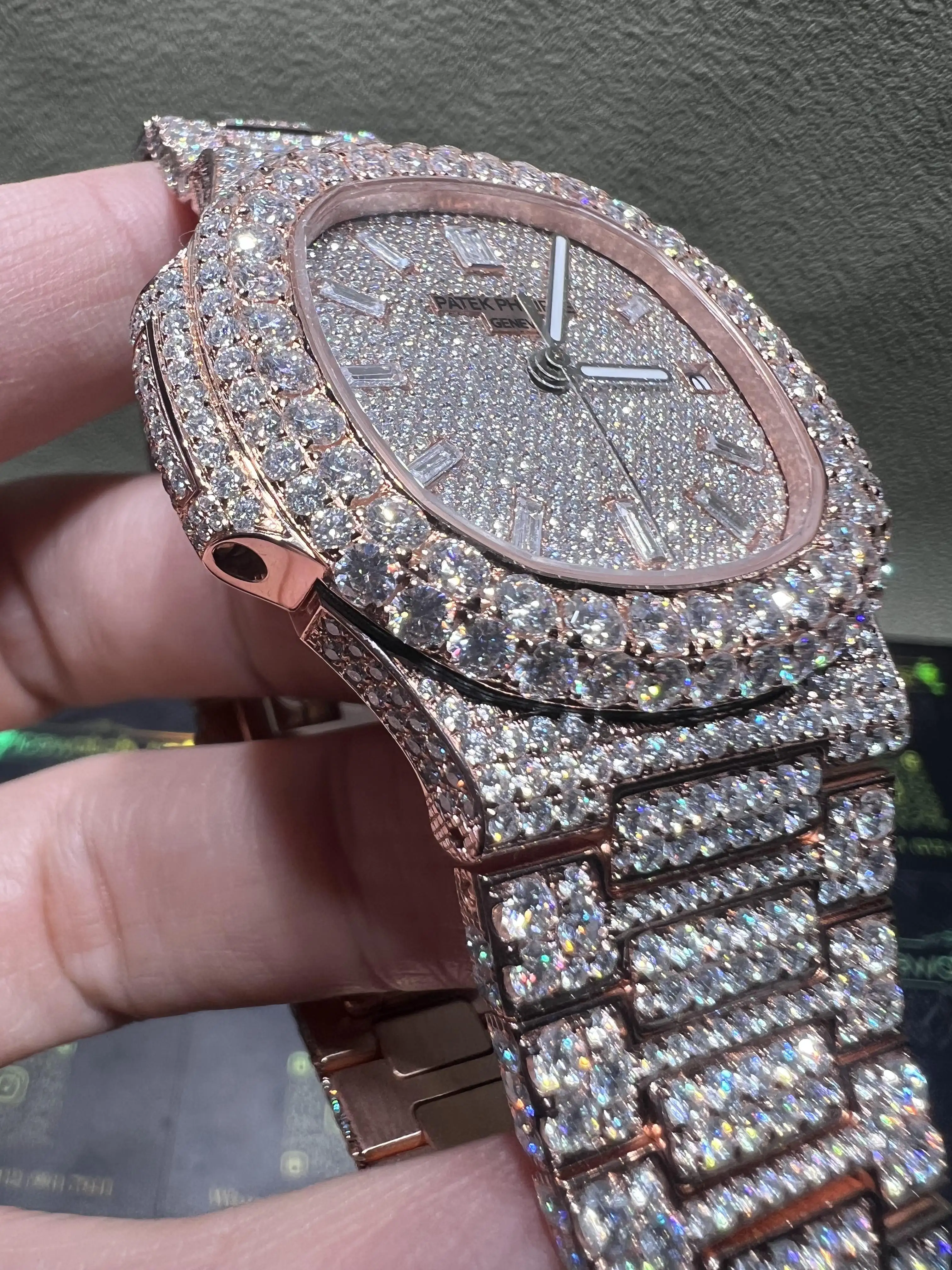 Nautilus 5711 Icedout Rose Gold Watch D1147519239 — view 9