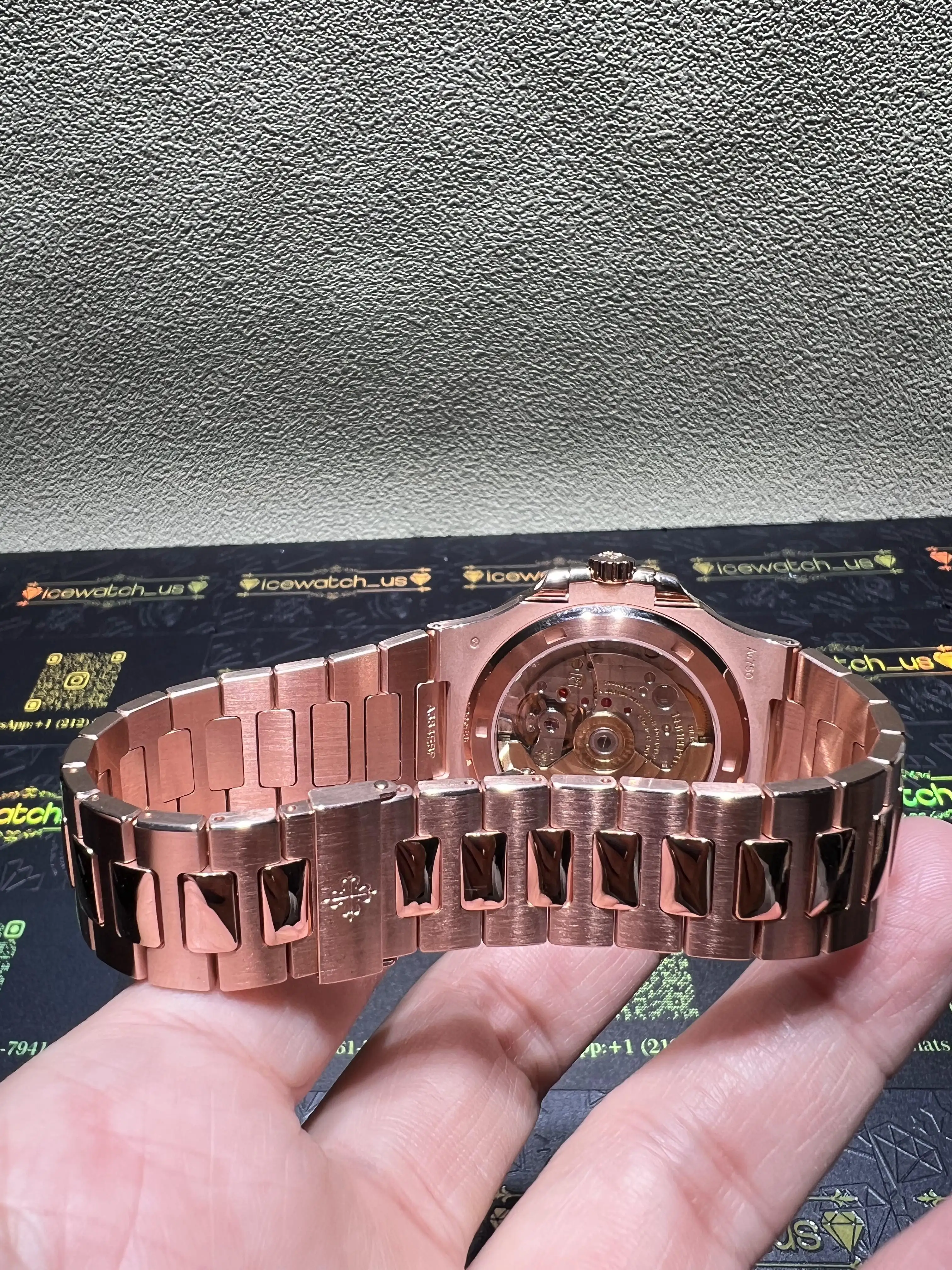 Nautilus 5711 Rose Gold Watch with Baguette Bezel D742519242 — view 8