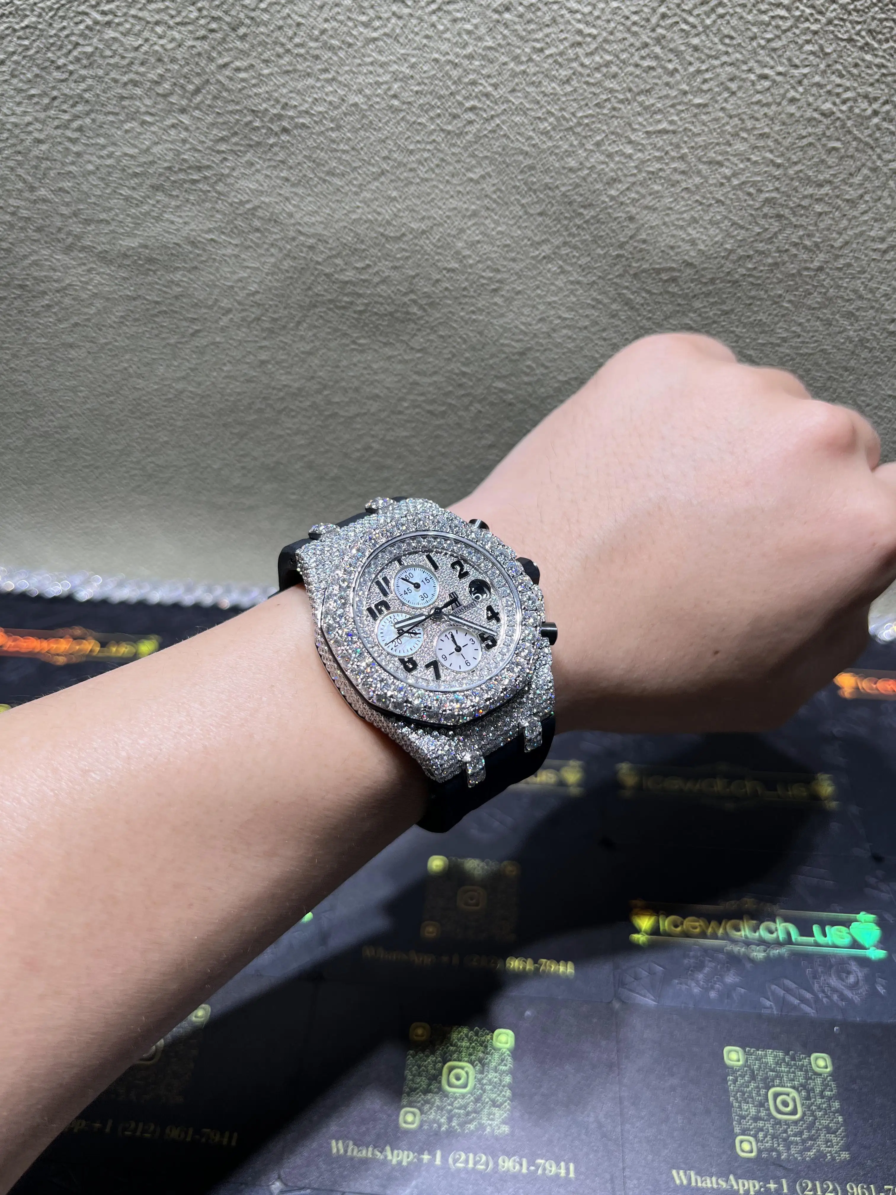 Royal Oak Offshore Icedout Chronograph Watch D877519244 — view 14