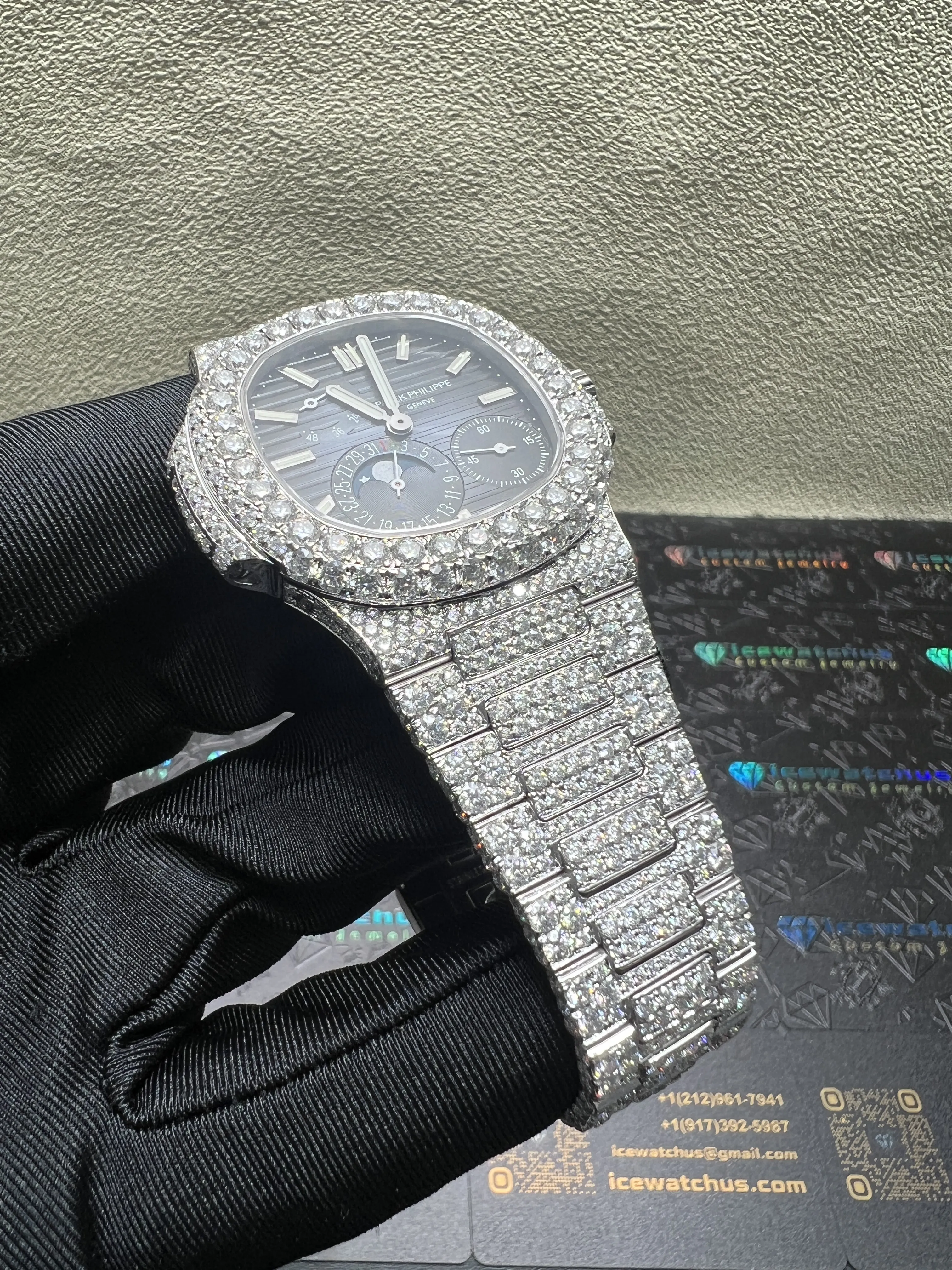 Nautilus 5712 Icedout Watch with Diamond Case and Bracelet D1215019252 — view 3