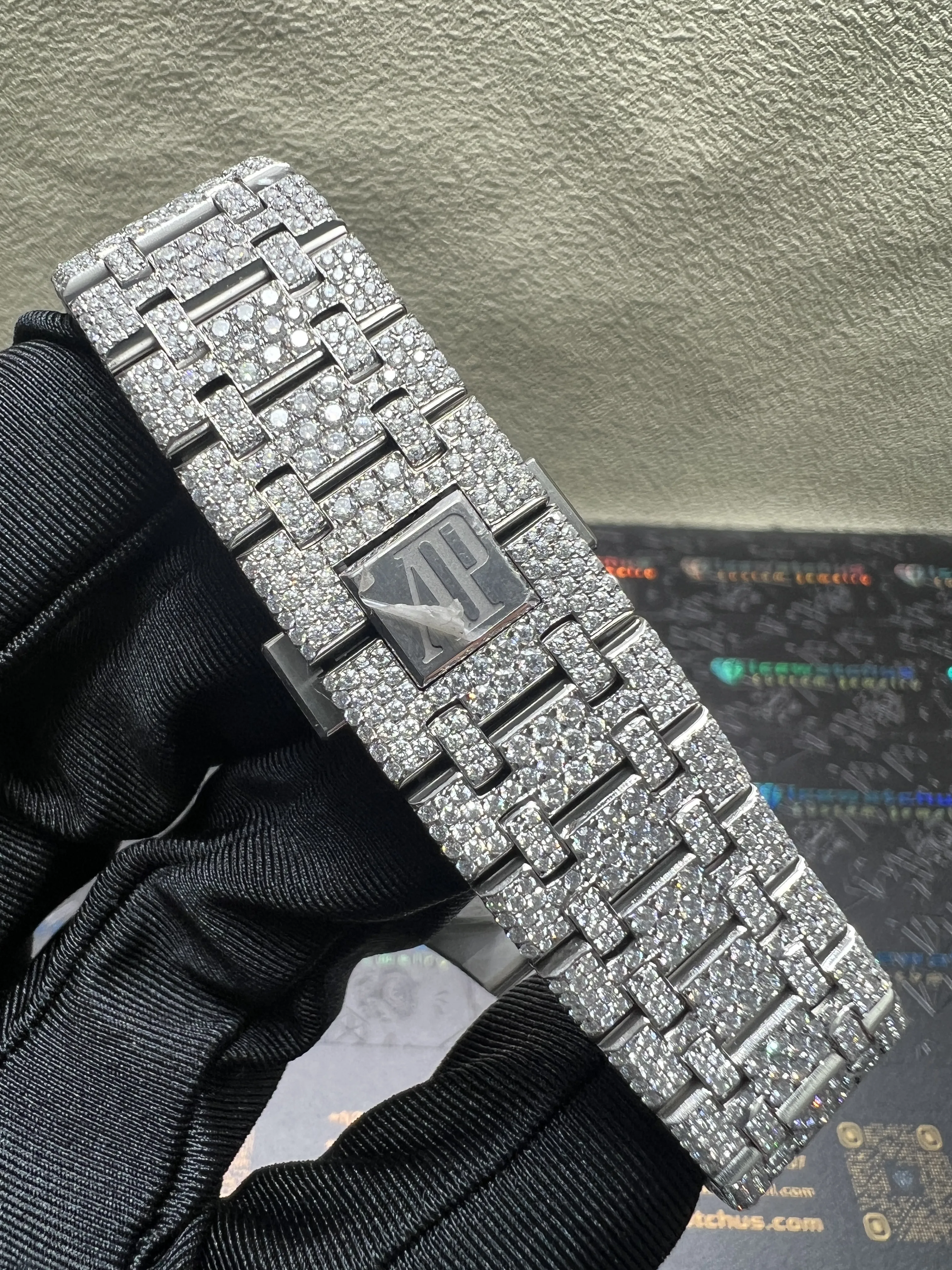 Royal Oak 15500 Icedout Watch with Black Dial D1147519254 — view 9