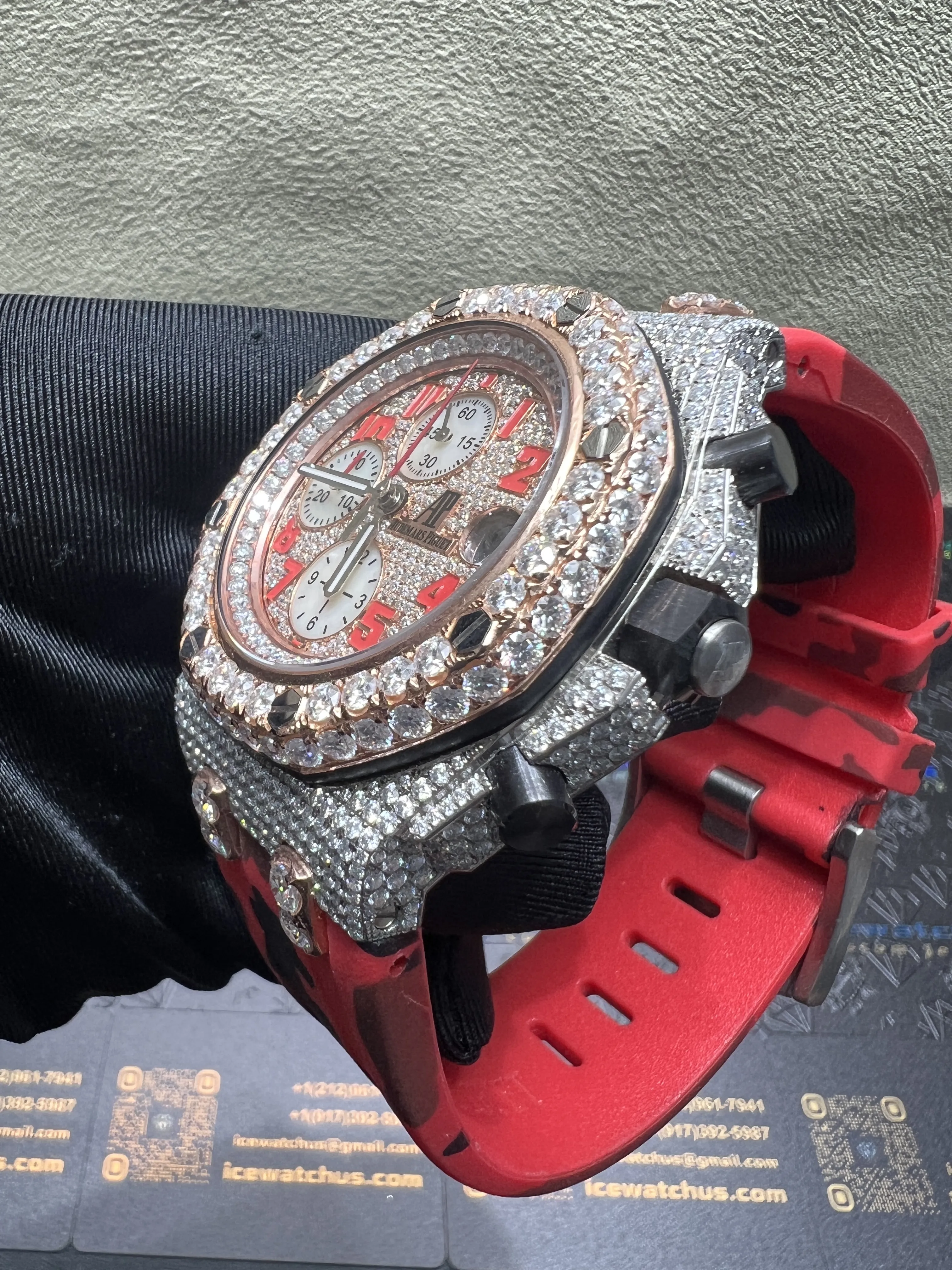 Royal Oak Offshore Icedout Chronograph with Camouflage Strap D877519262 — view 6