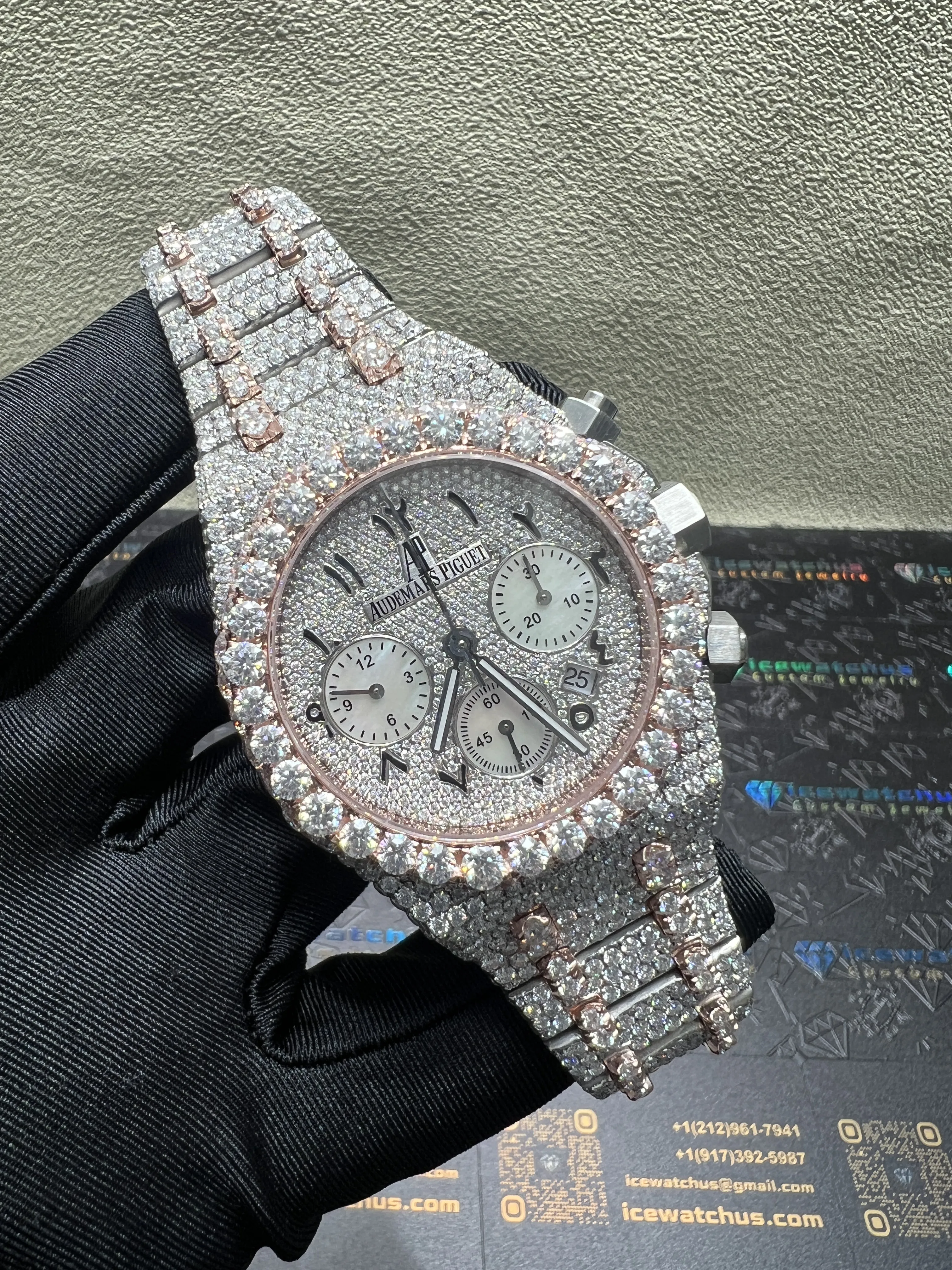Royal Oak Chronograph 41mm Icedout Watch D1147519253 — view 2