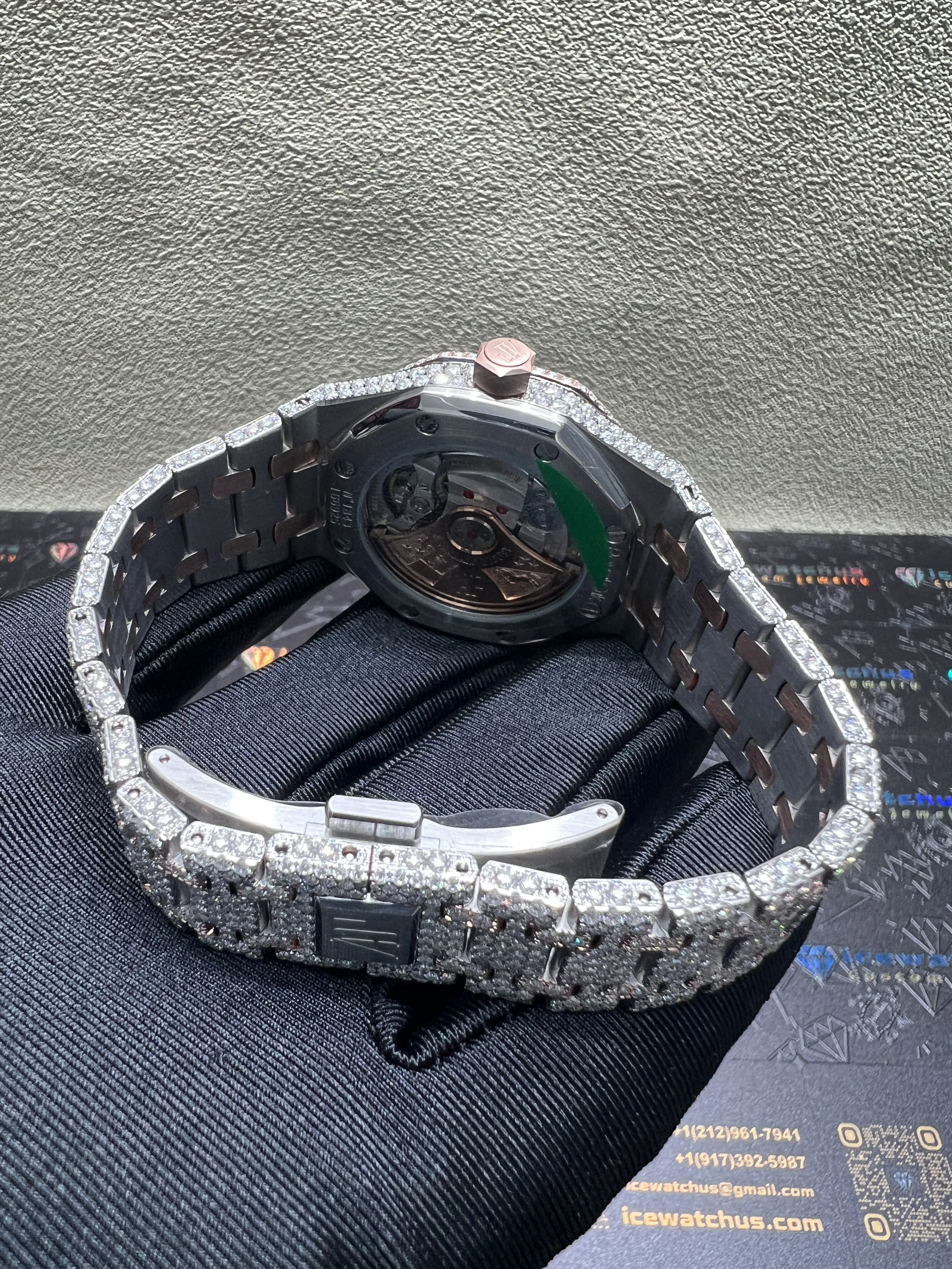 Royal Oak 15500 Icedout Pavé Watch D1215019255 — view 8