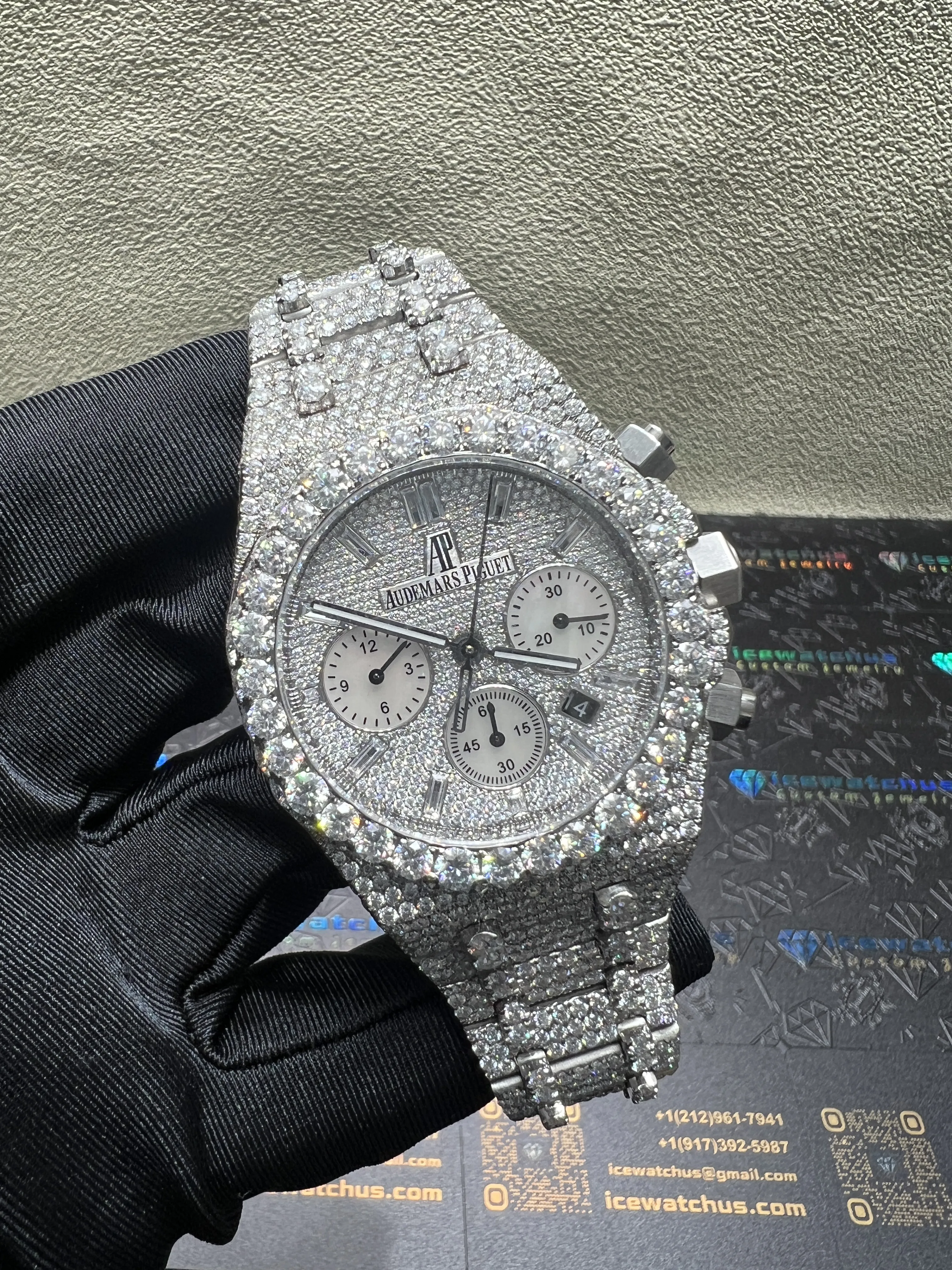 Royal Oak Chronograph 41mm Icedout Watch D1147519256 — view 2