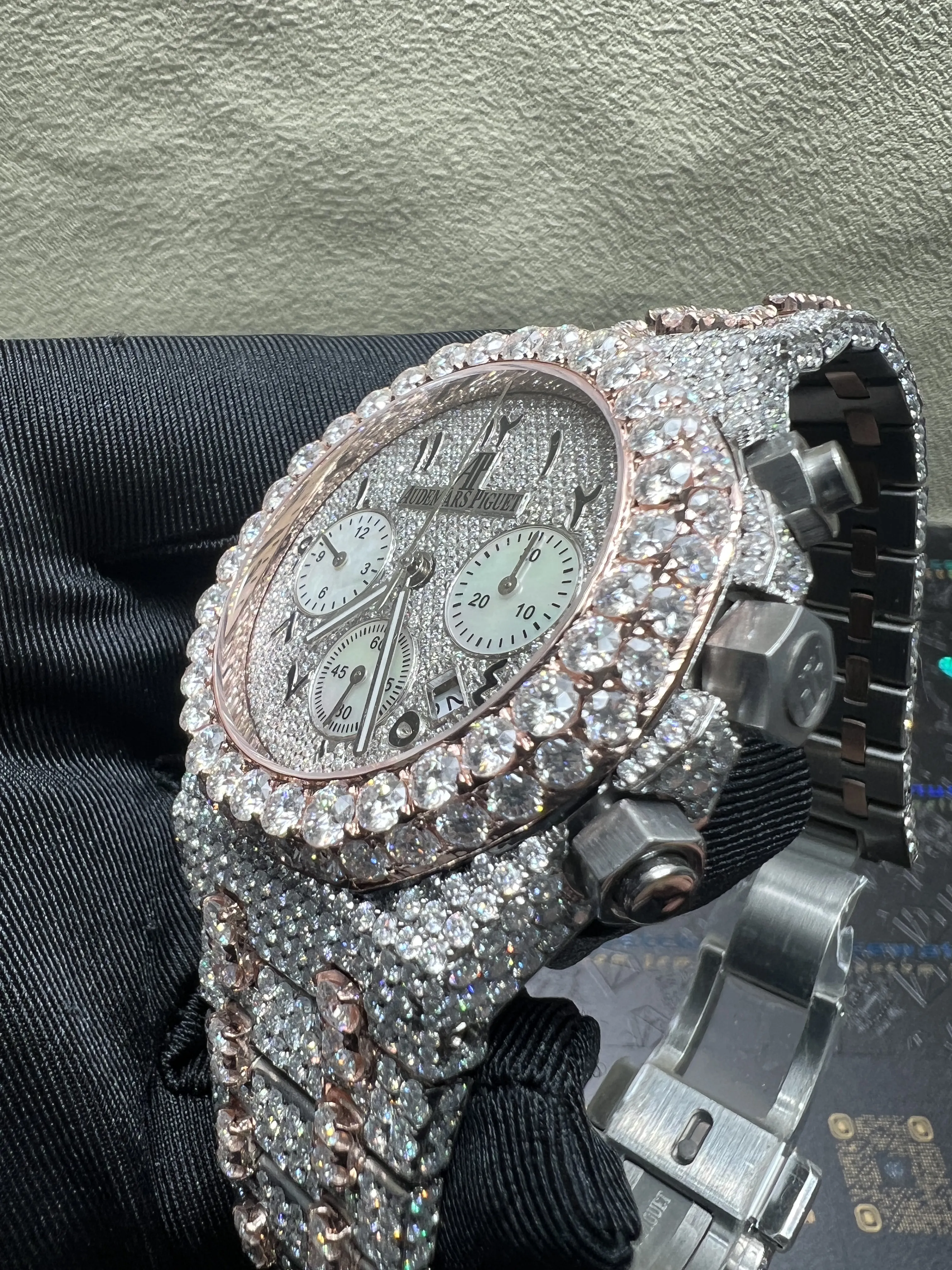 Royal Oak Chronograph 41mm Icedout Watch D1147519253 — view 5