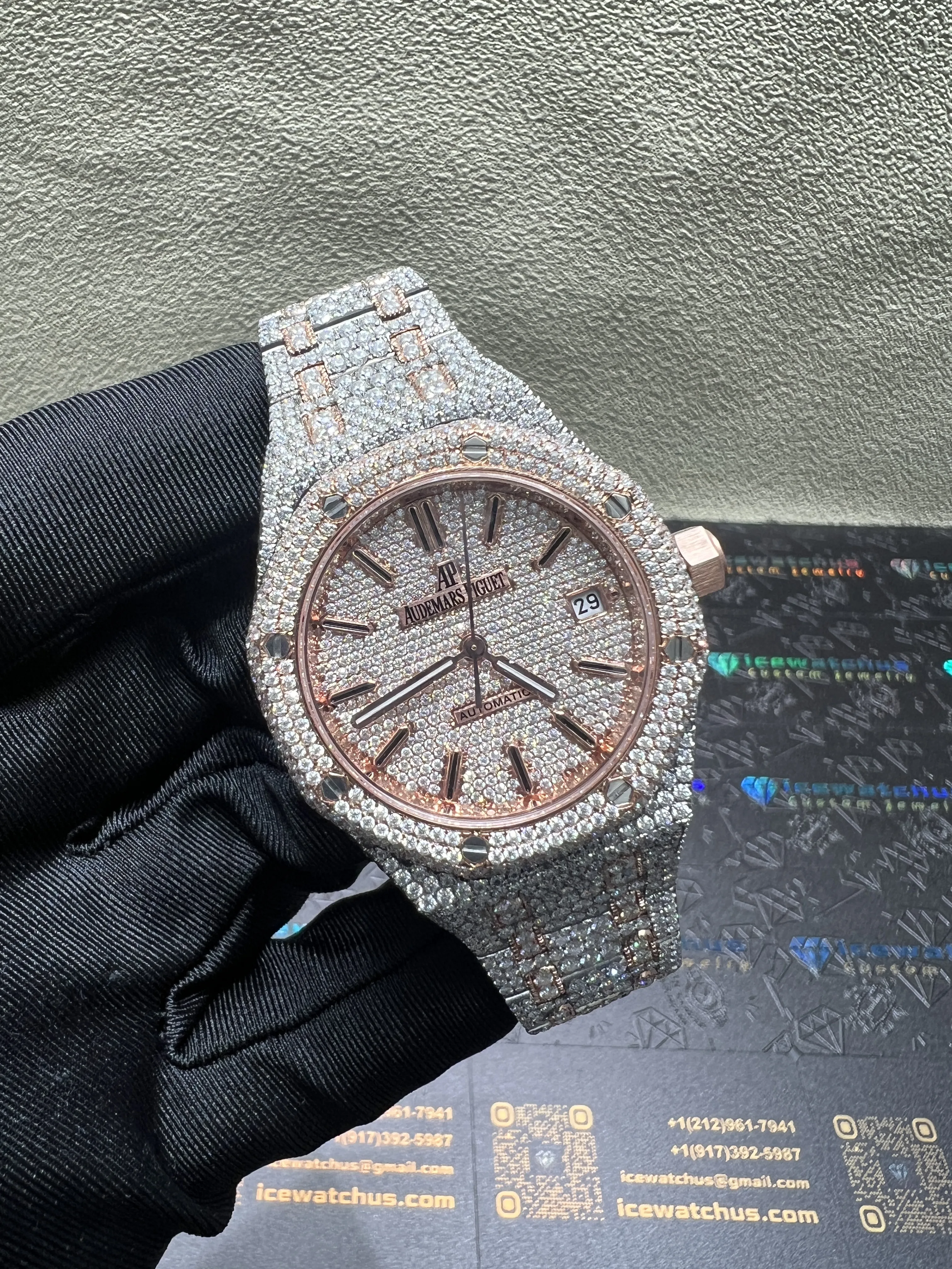 Royal Oak 15500 Icedout Pavé Watch D1215019255 — view 2