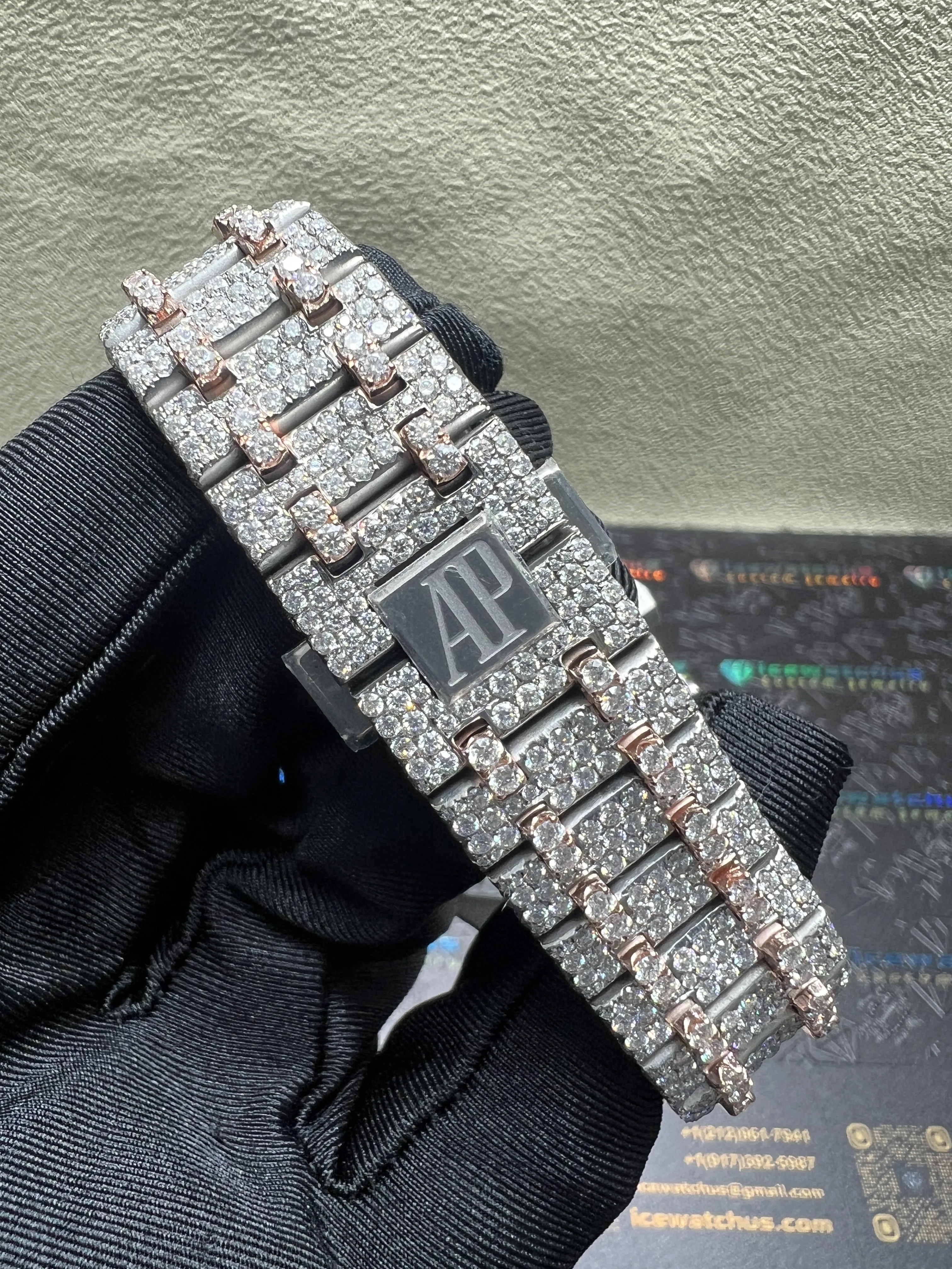 Royal Oak Chronograph 41mm Icedout Watch D1147519253 — view 8
