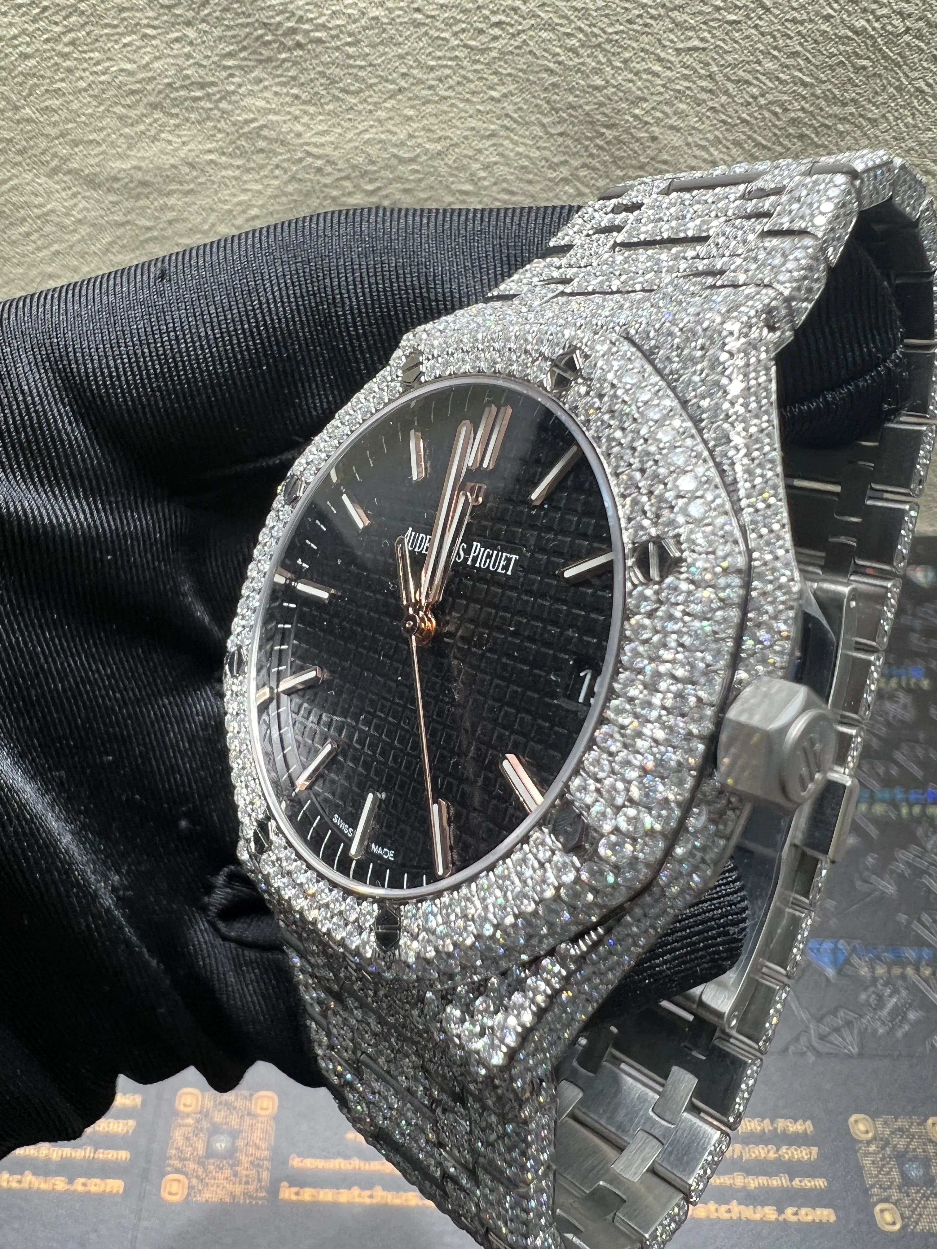 Royal Oak 15500 Icedout Watch with Black Dial D1147519254 — view 6