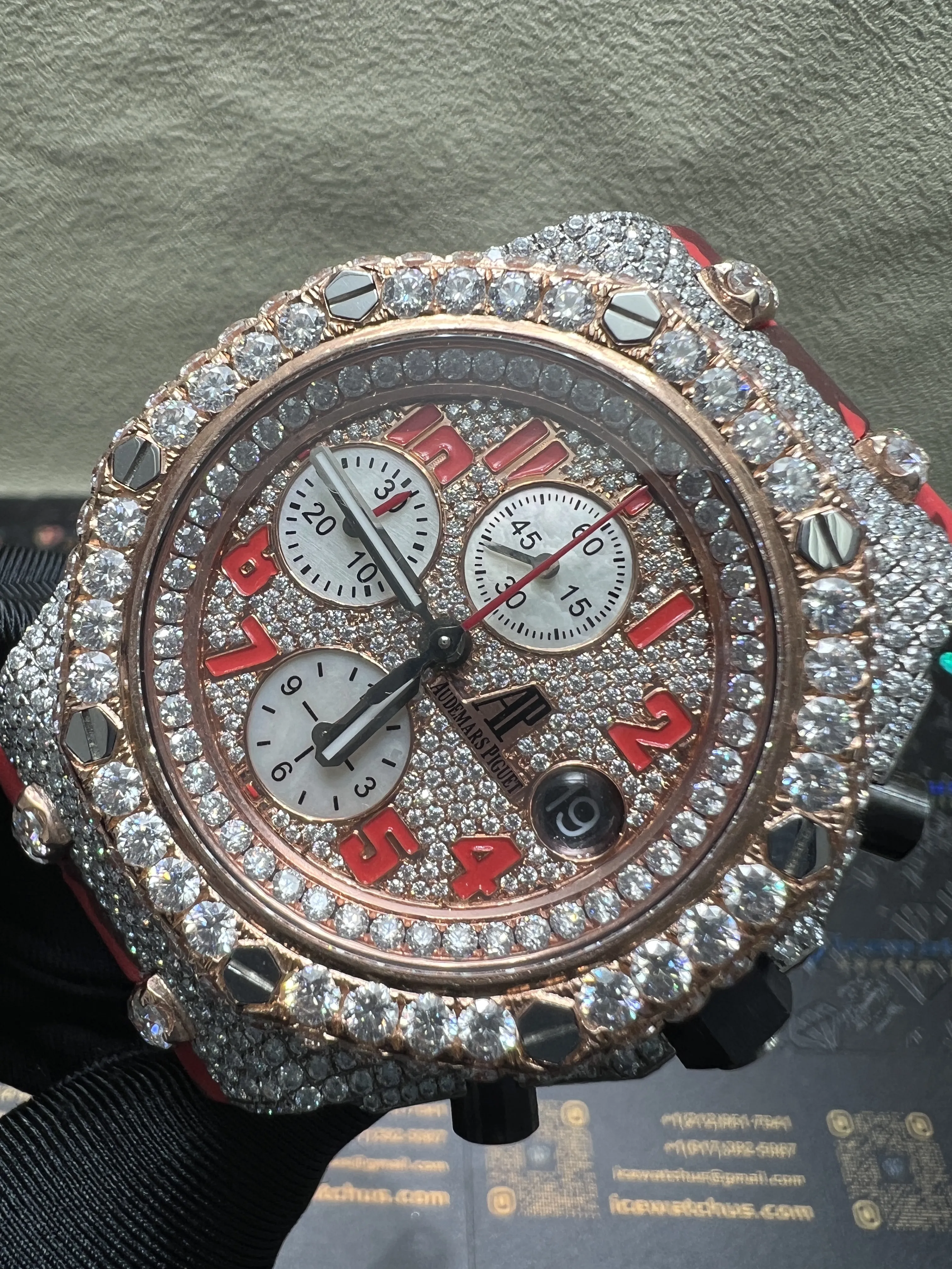 Royal Oak Offshore Icedout Chronograph with Camouflage Strap D877519262 — view 11