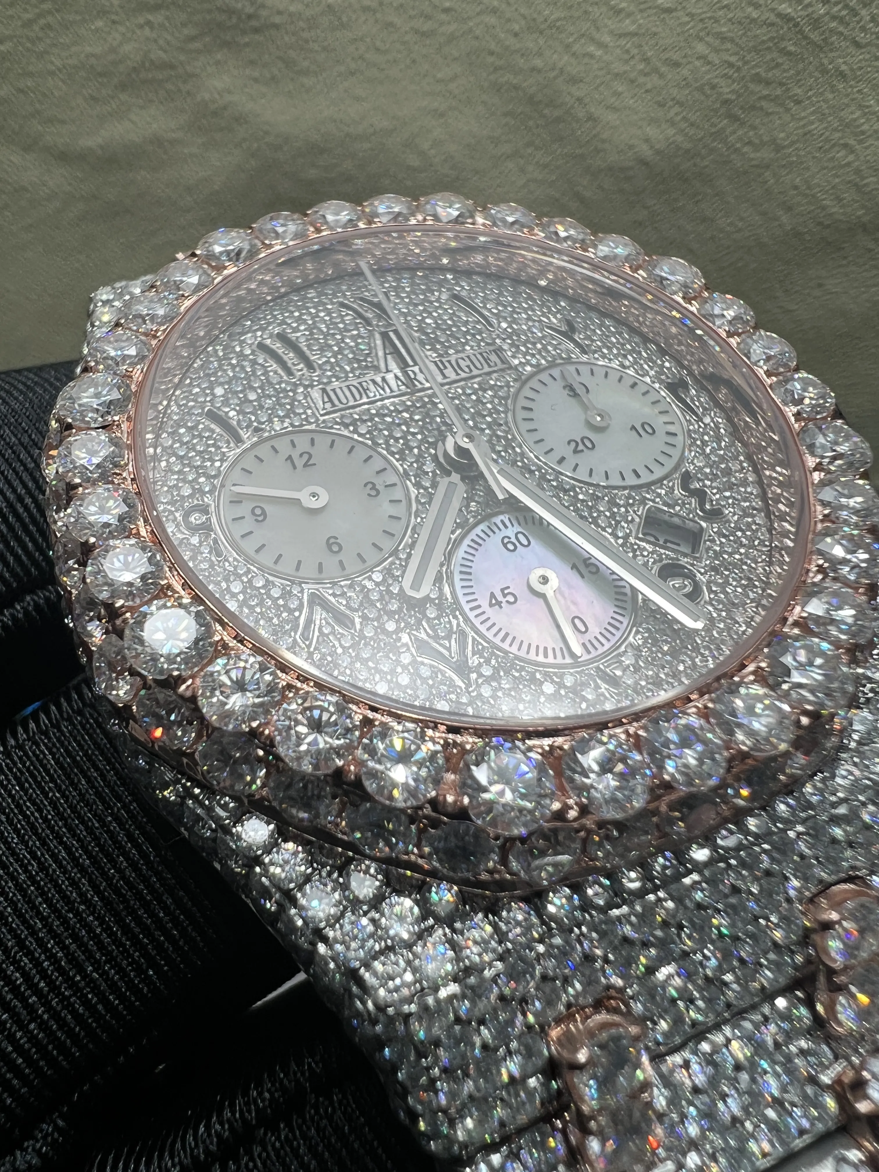 Royal Oak Chronograph 41mm Icedout Watch D1147519253 — view 4