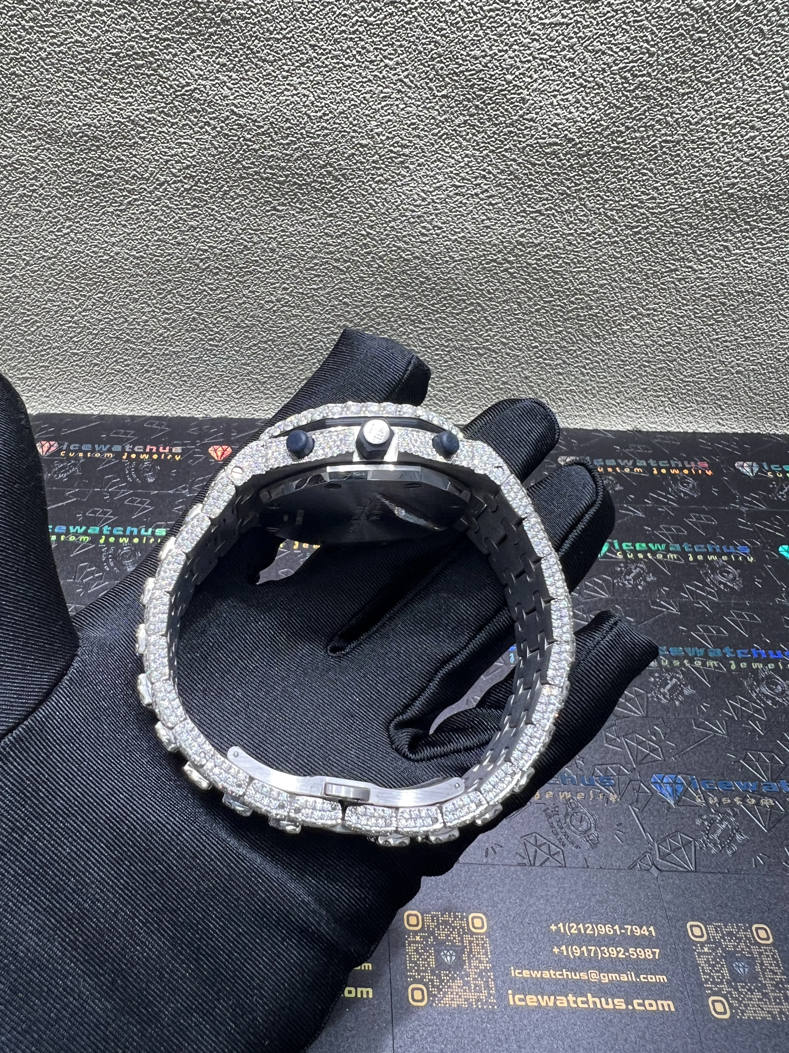 Royal Oak Offshore 42mm Icedout Chronograph D1552519261 — view 9