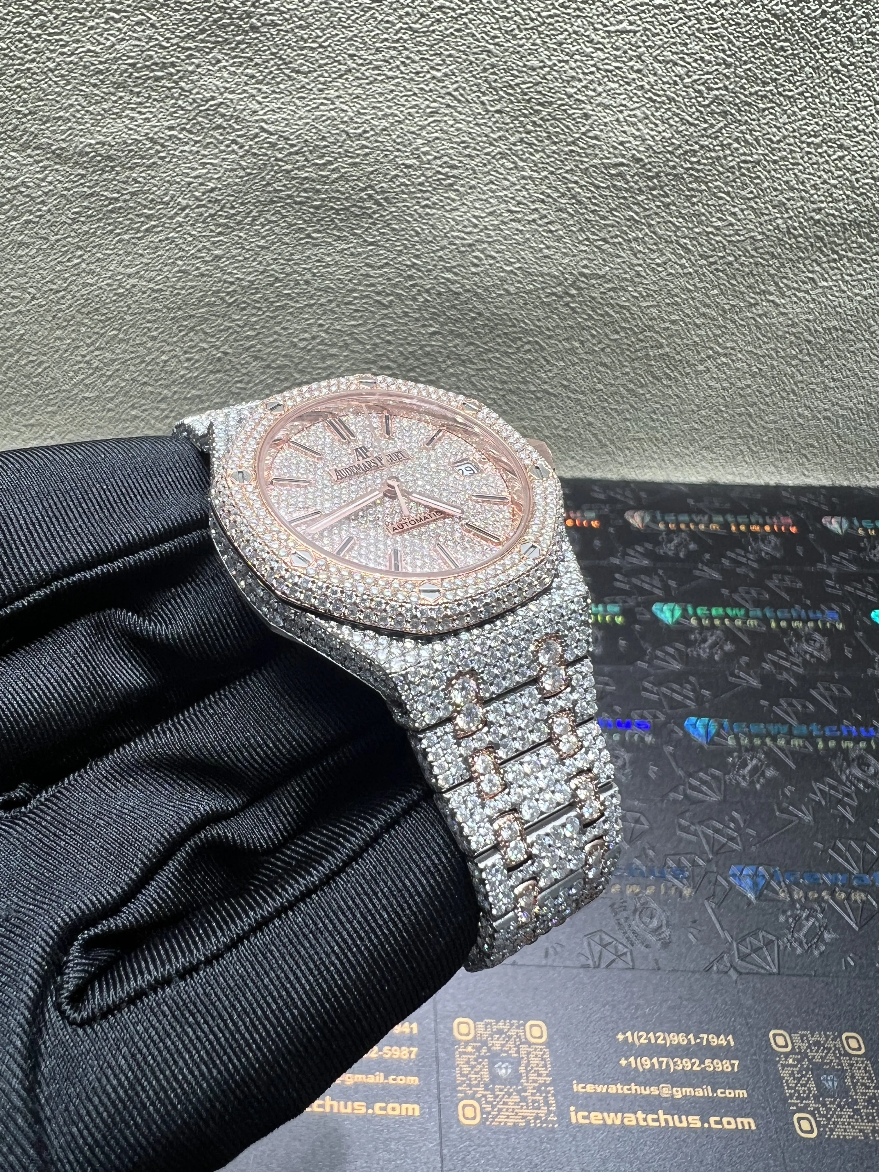 Royal Oak 15500 Icedout Pavé Watch D1215019255 — view 3
