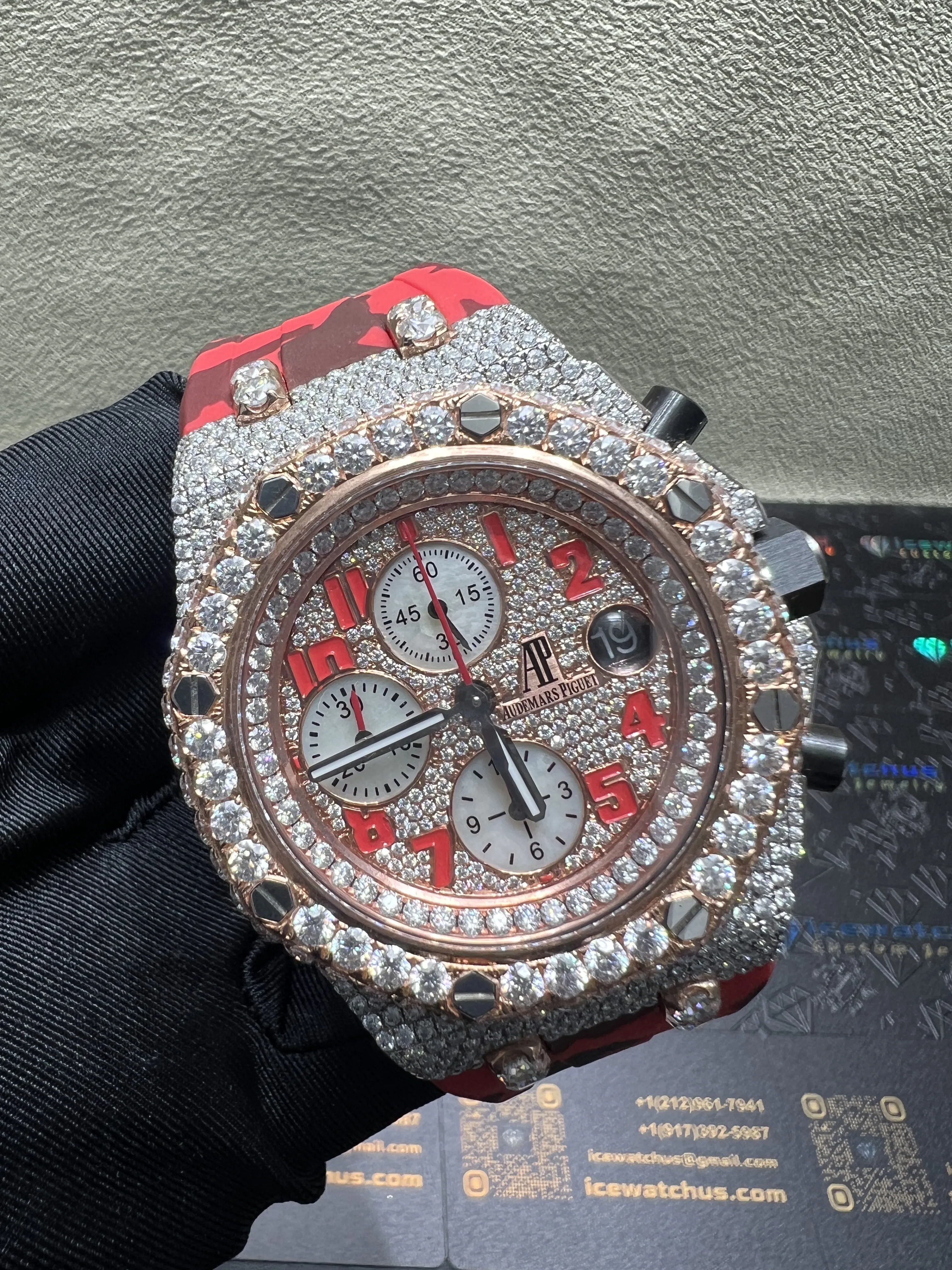 Royal Oak Offshore Icedout Chronograph with Camouflage Strap D877519262 — view 2