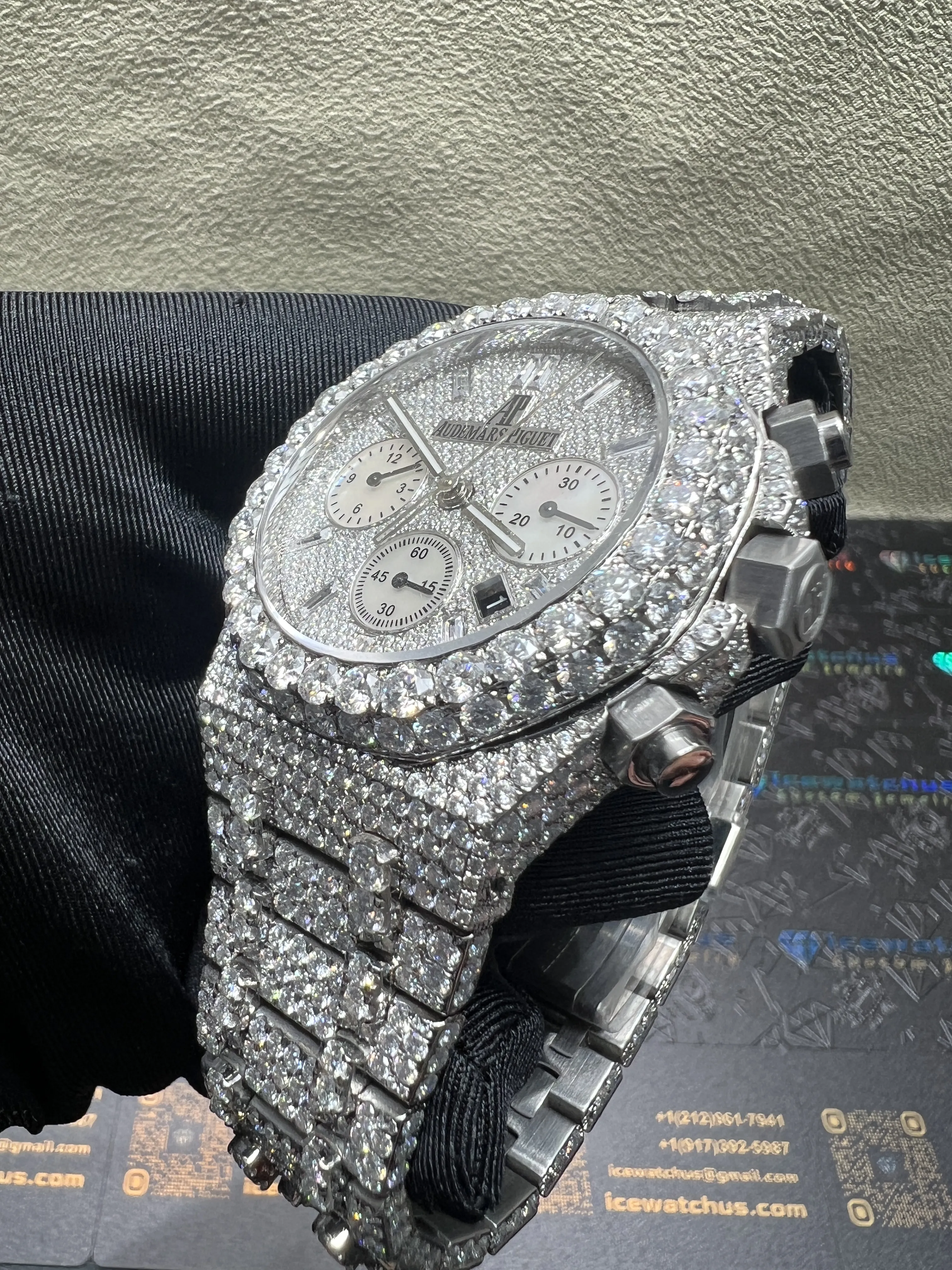 Royal Oak Chronograph 41mm Icedout Watch D1147519256 — view 5