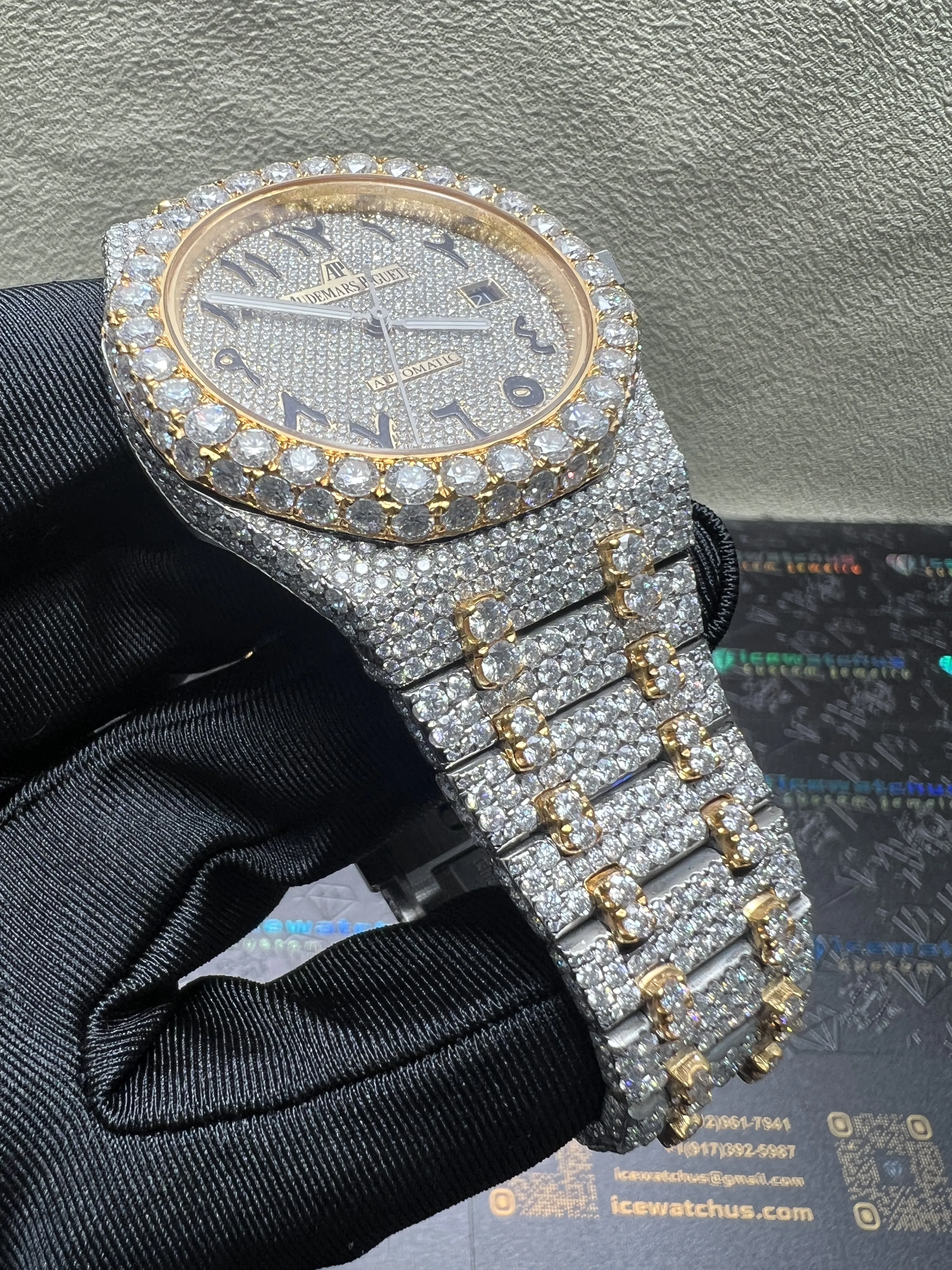 Royal Oak 15400 Icedout Watch with Arabic Dial D1147519258 — view 3