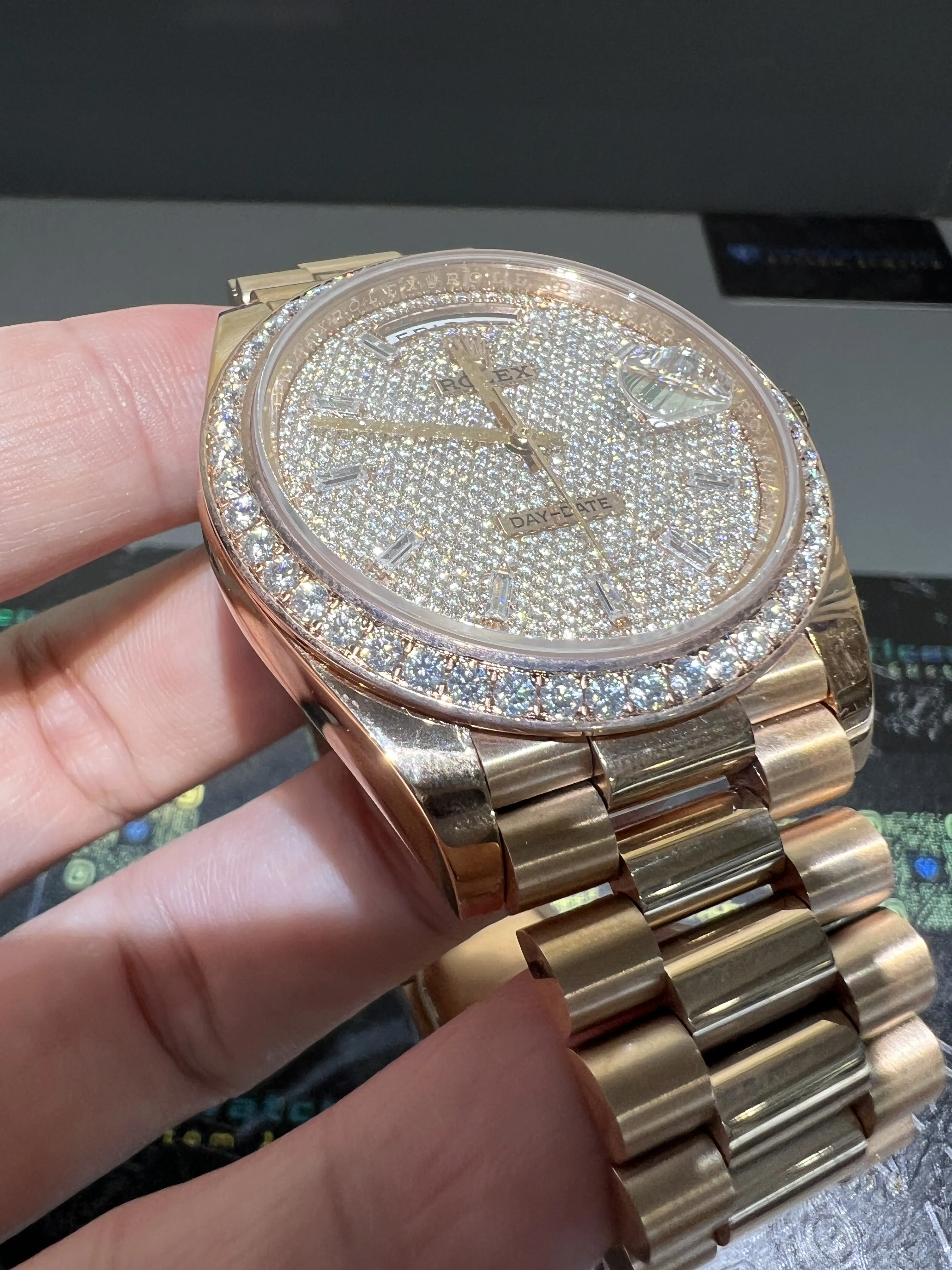 Day-Date 40mm Pavé Dial Icedout Watch D641319270 — view 3