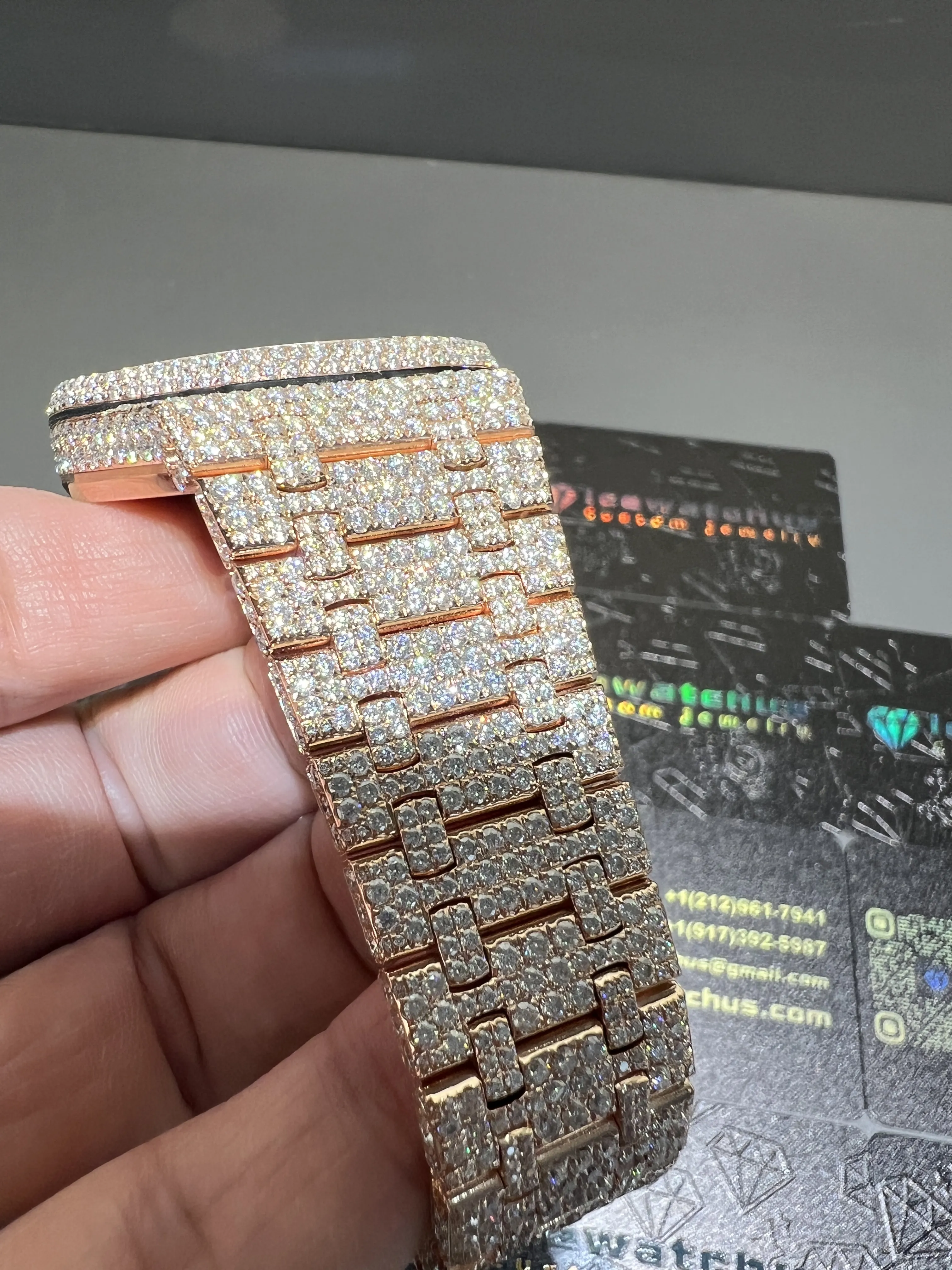 Royal Oak 15400 Icedout Rose Gold Watch D1215019271 — view 8
