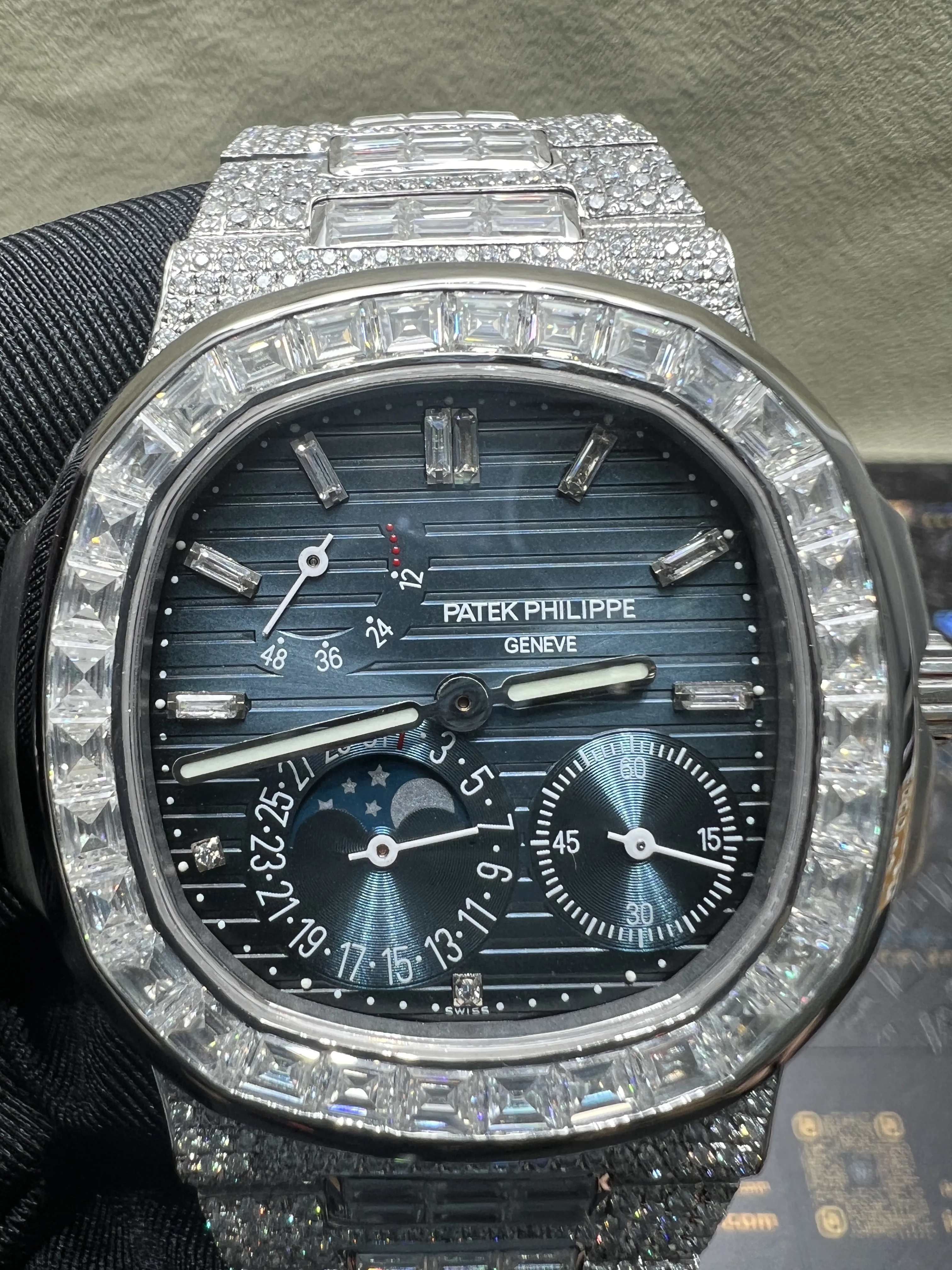 Nautilus 5712 Icedout Watch with Baguette Bezel D2362519275 — view 12