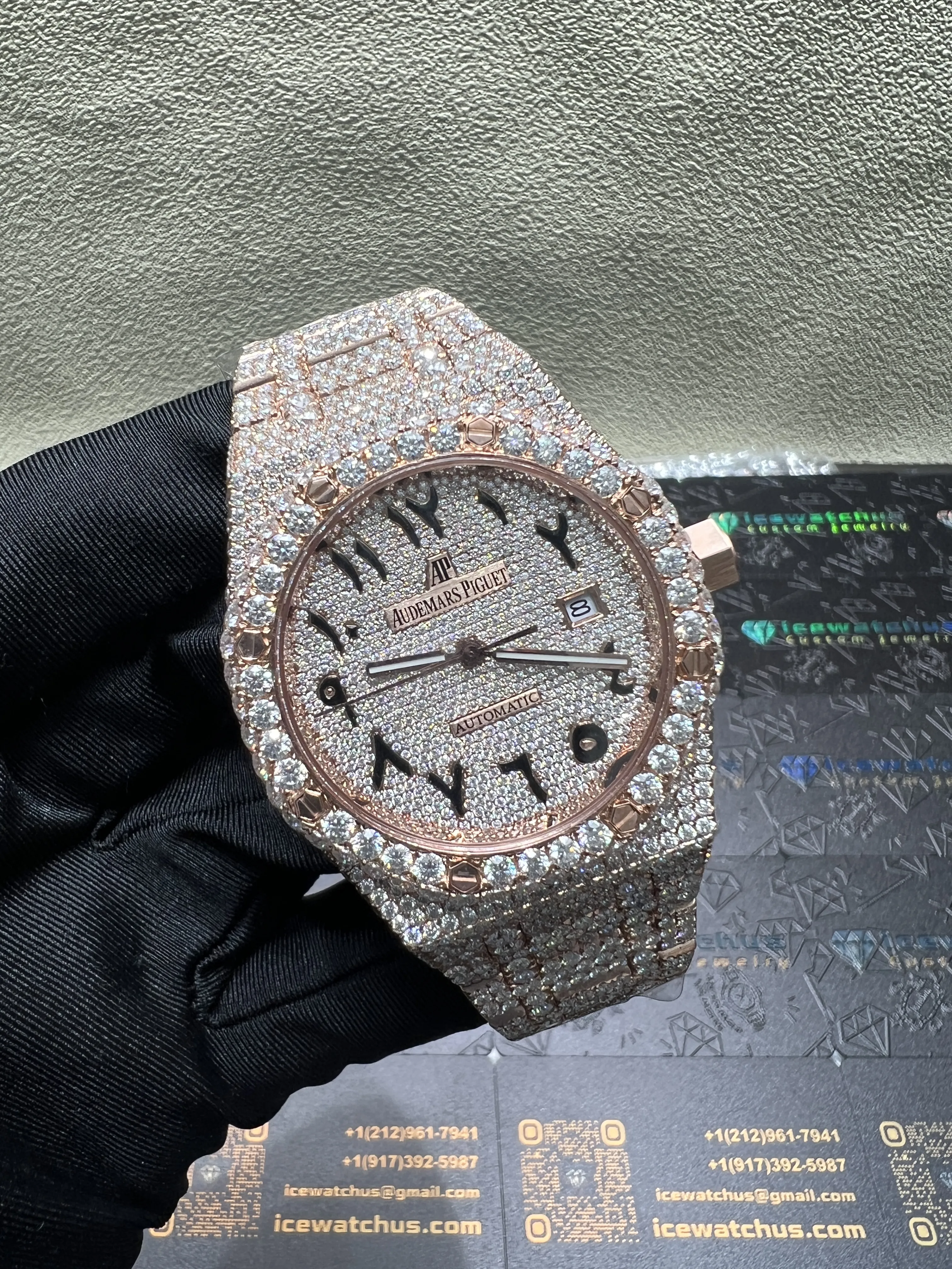Royal Oak 15400 Full Pavé Icedout Watch D1147519279 — view 2