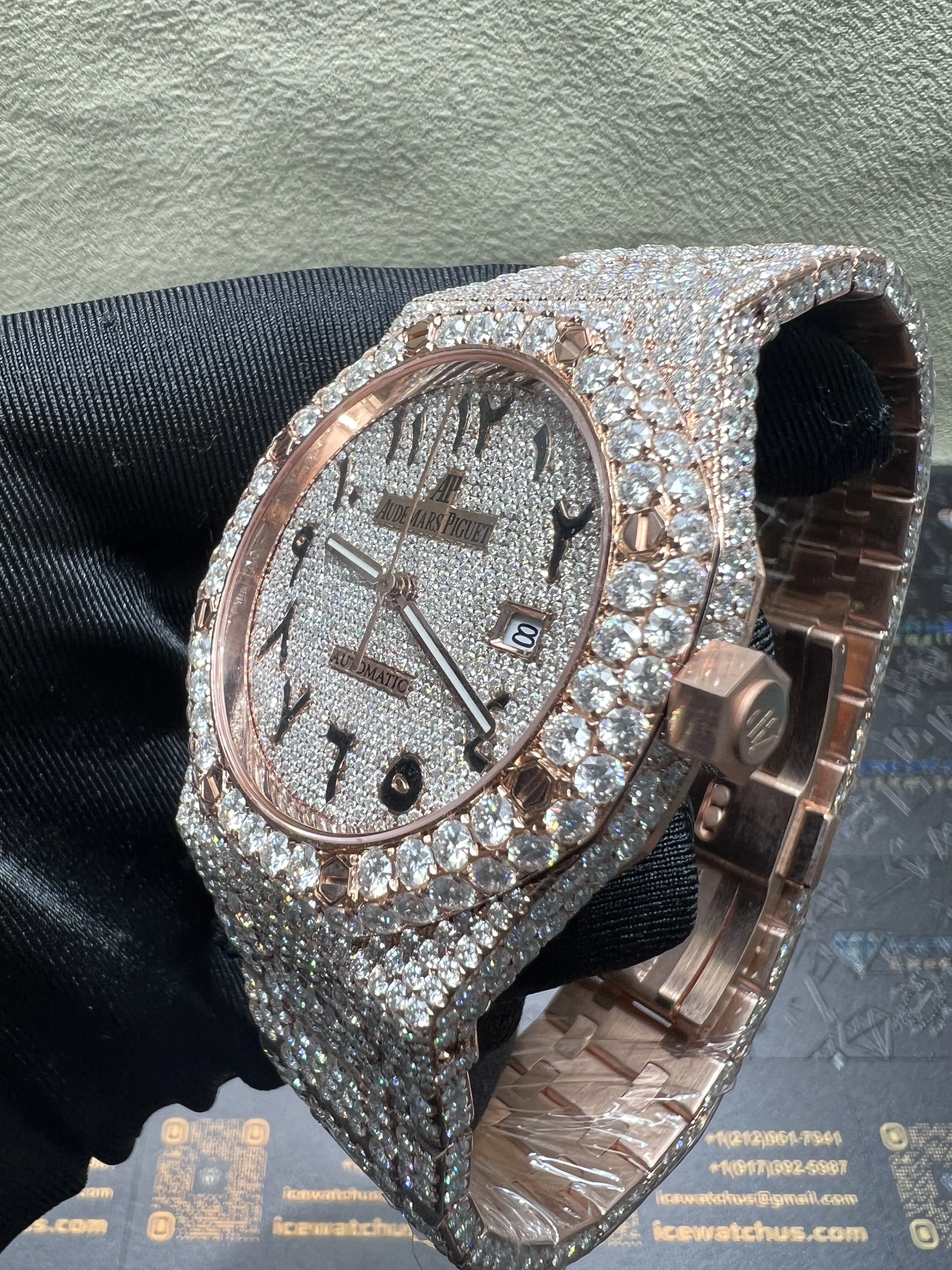Royal Oak 15400 Full Pavé Icedout Watch D1147519279 — view 5