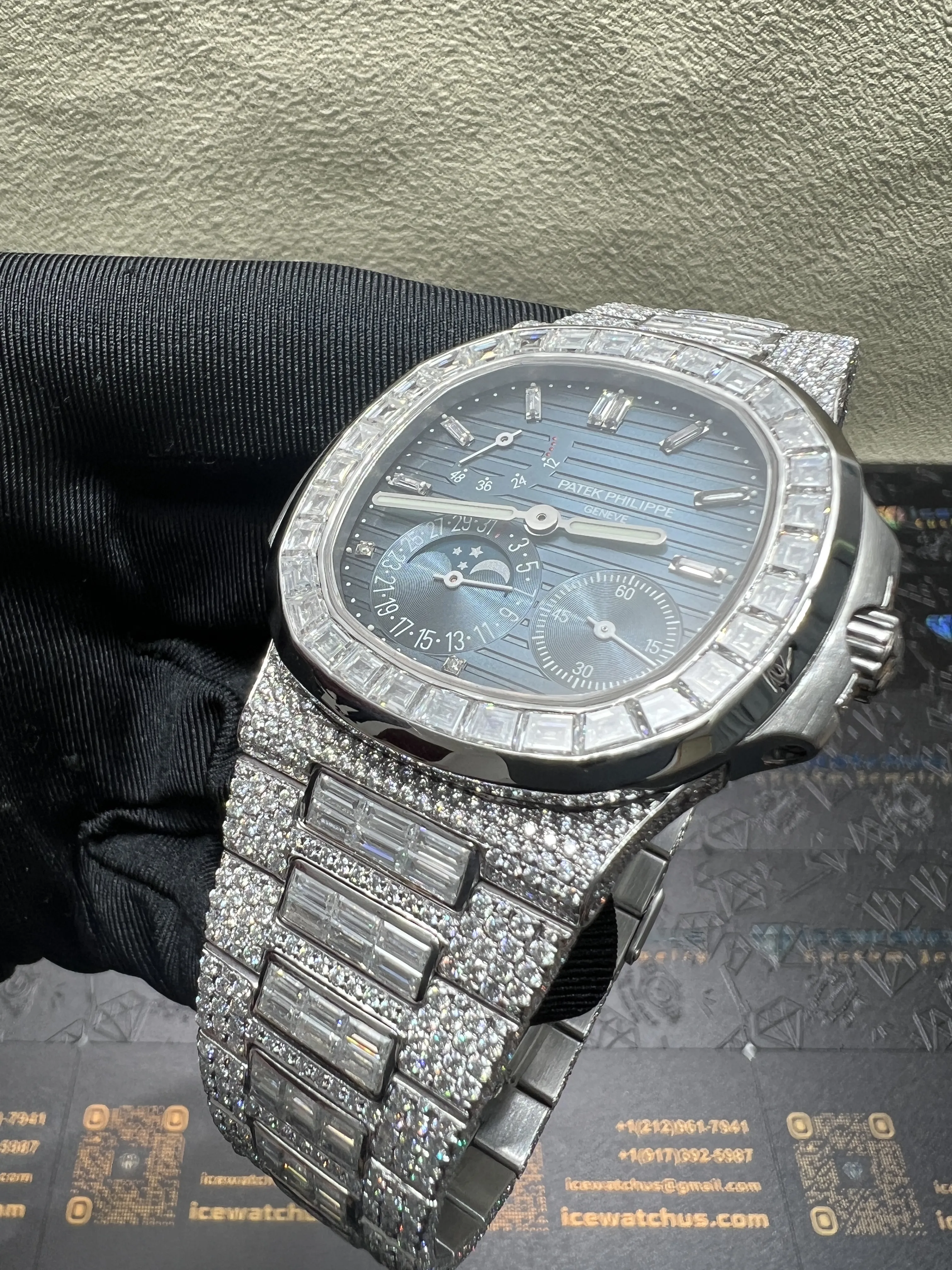 Nautilus 5712 Icedout Watch with Baguette Bezel D2362519275 — view 4