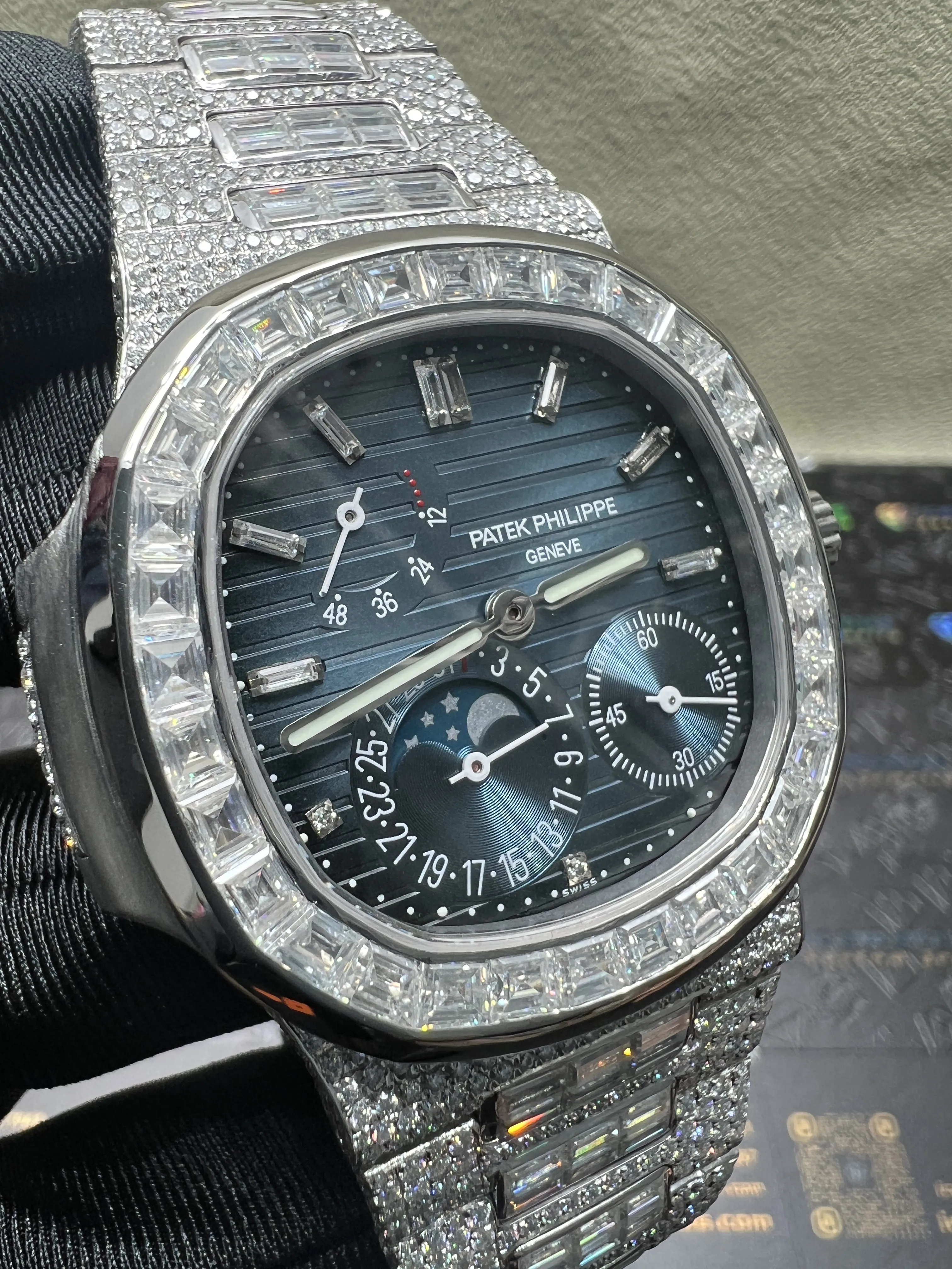 Nautilus 5712 Icedout Watch with Baguette Bezel D2362519275 — view 5