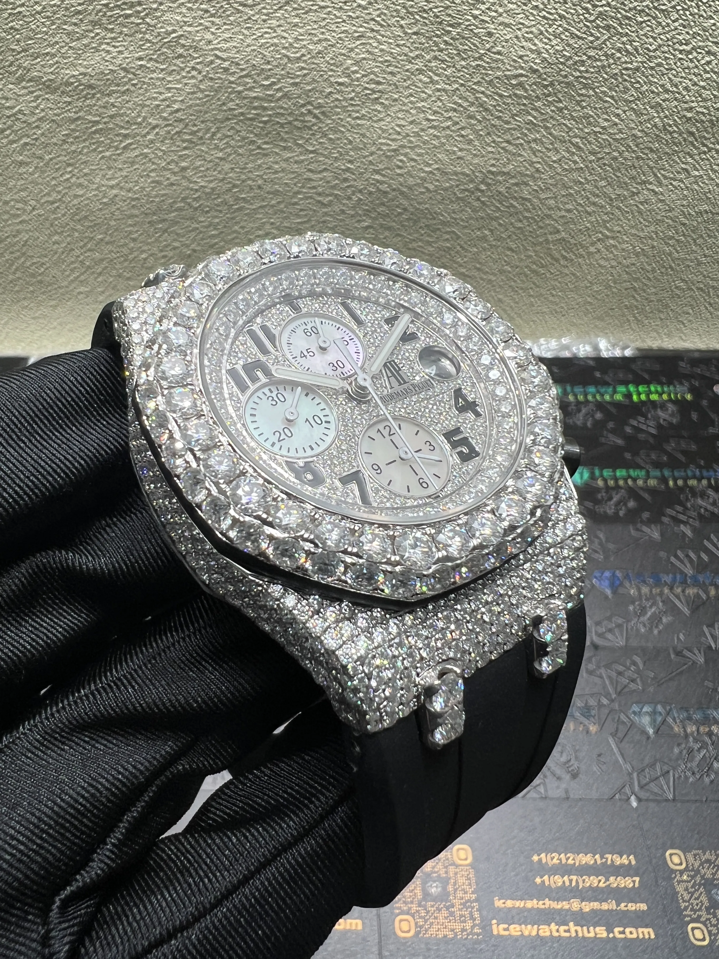 Royal Oak Offshore Icedout Chronograph Watch D877519282 — view 3