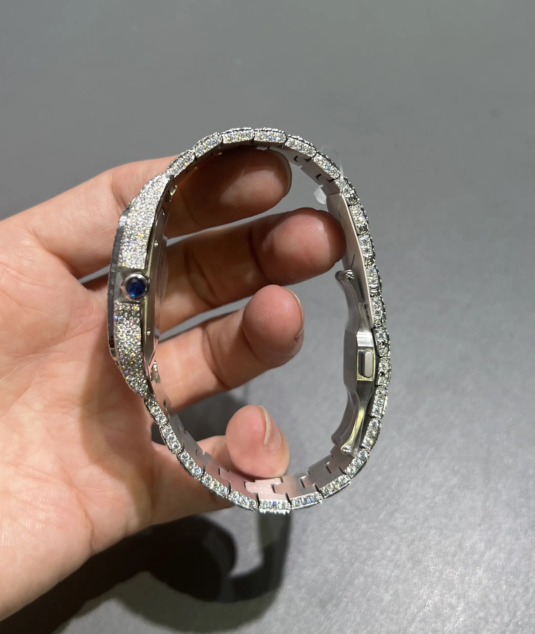 Santos Pavé Diamond Icedout Watch D1147519307 — view 5