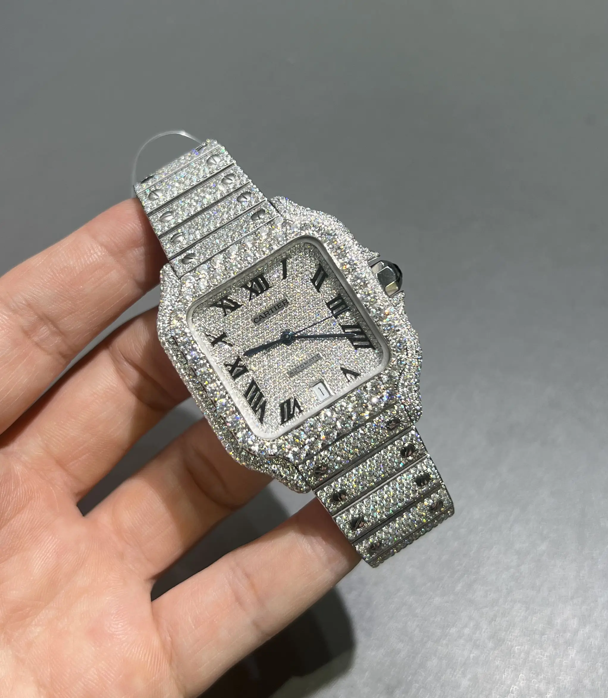 Santos Pavé Diamond Icedout Watch D1147519308 — view 2