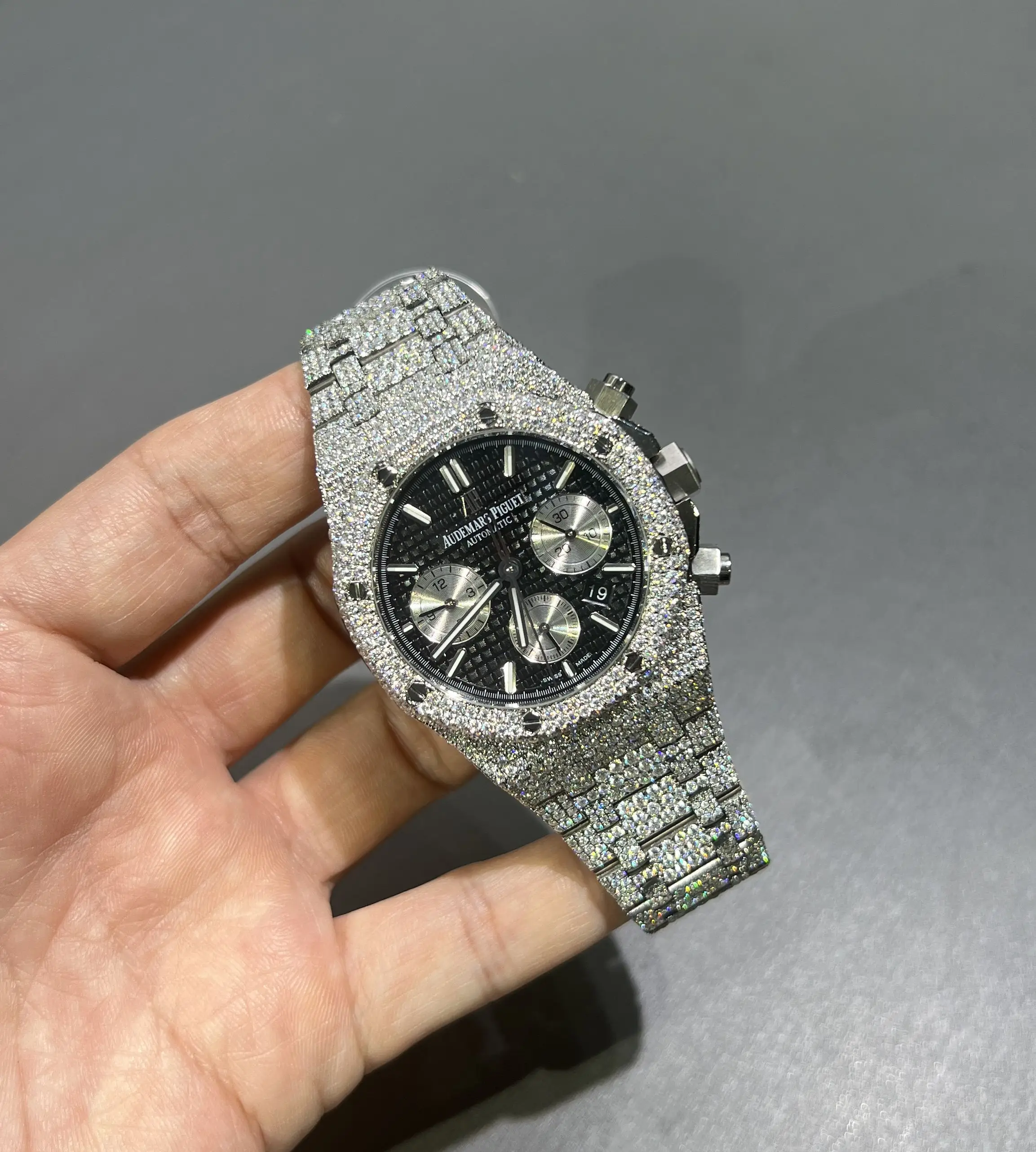 Royal Oak Chronograph Icedout Watch with Black Dial D1147519304 — view 2
