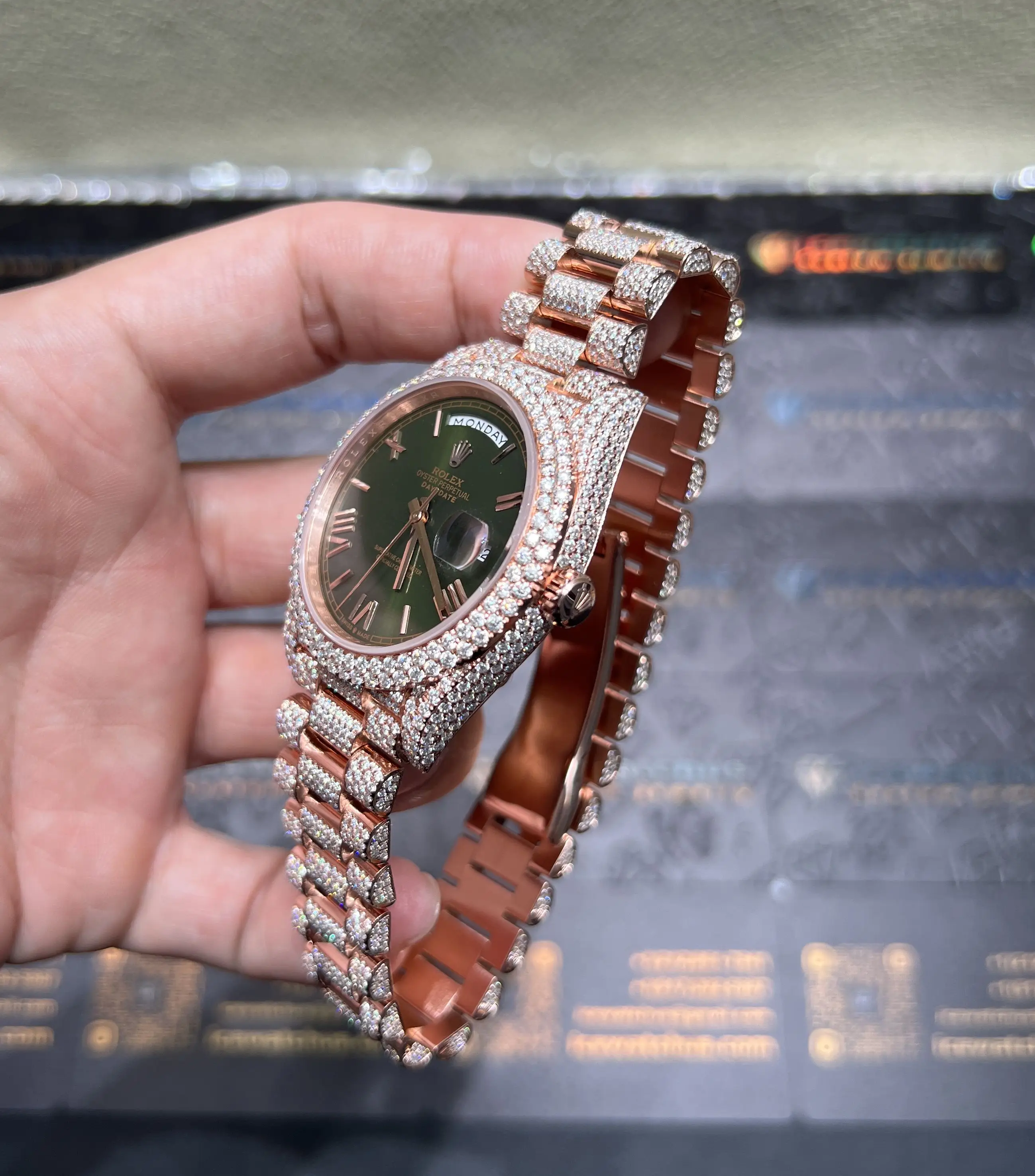 Day-Date Icedout Watch with Olive Green Dial D1147519302 — view 4