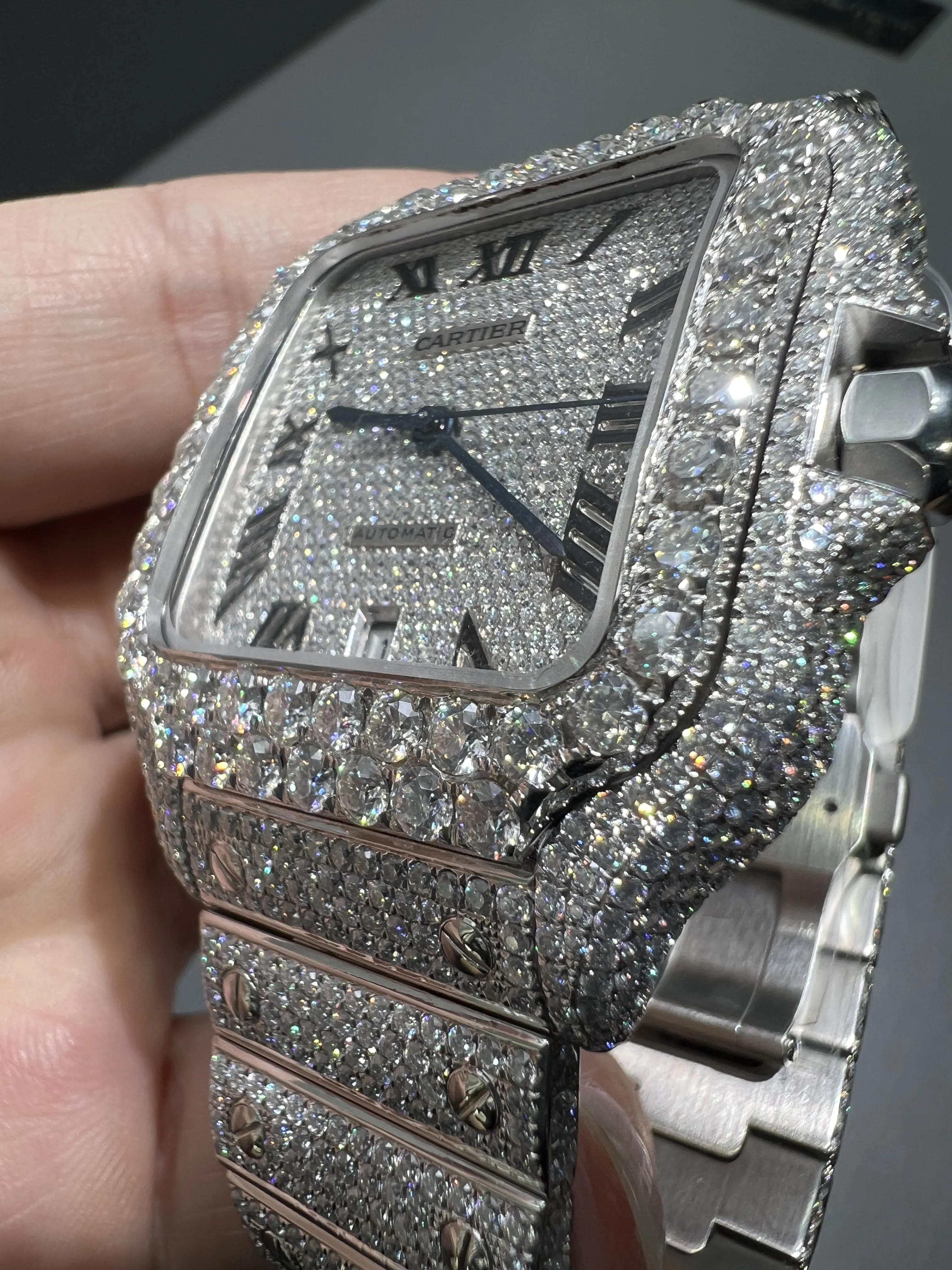 Santos Pavé Diamond Icedout Watch D1147519308 — view 11
