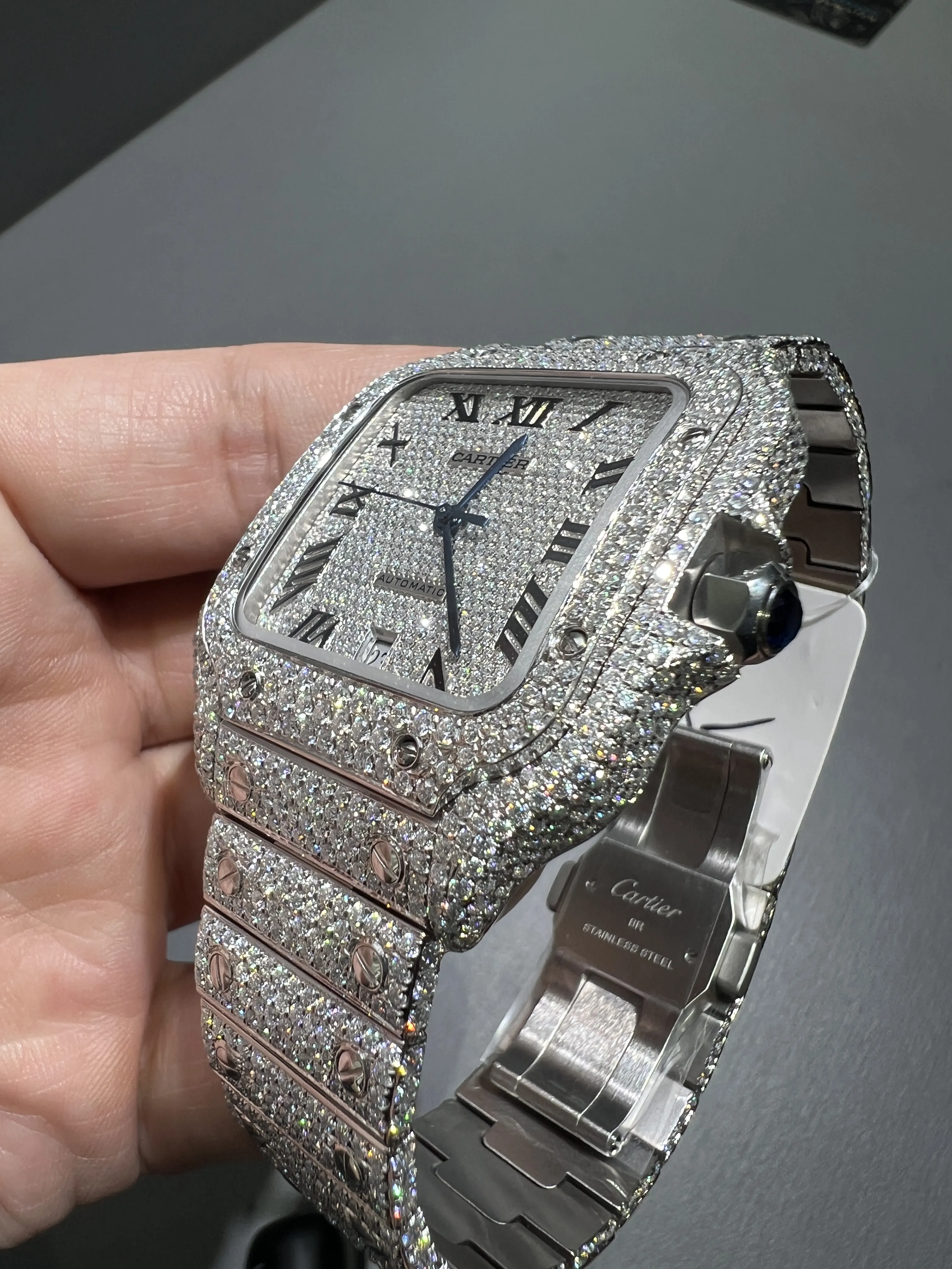 Santos Pavé Diamond Icedout Watch D1147519307 — view 10