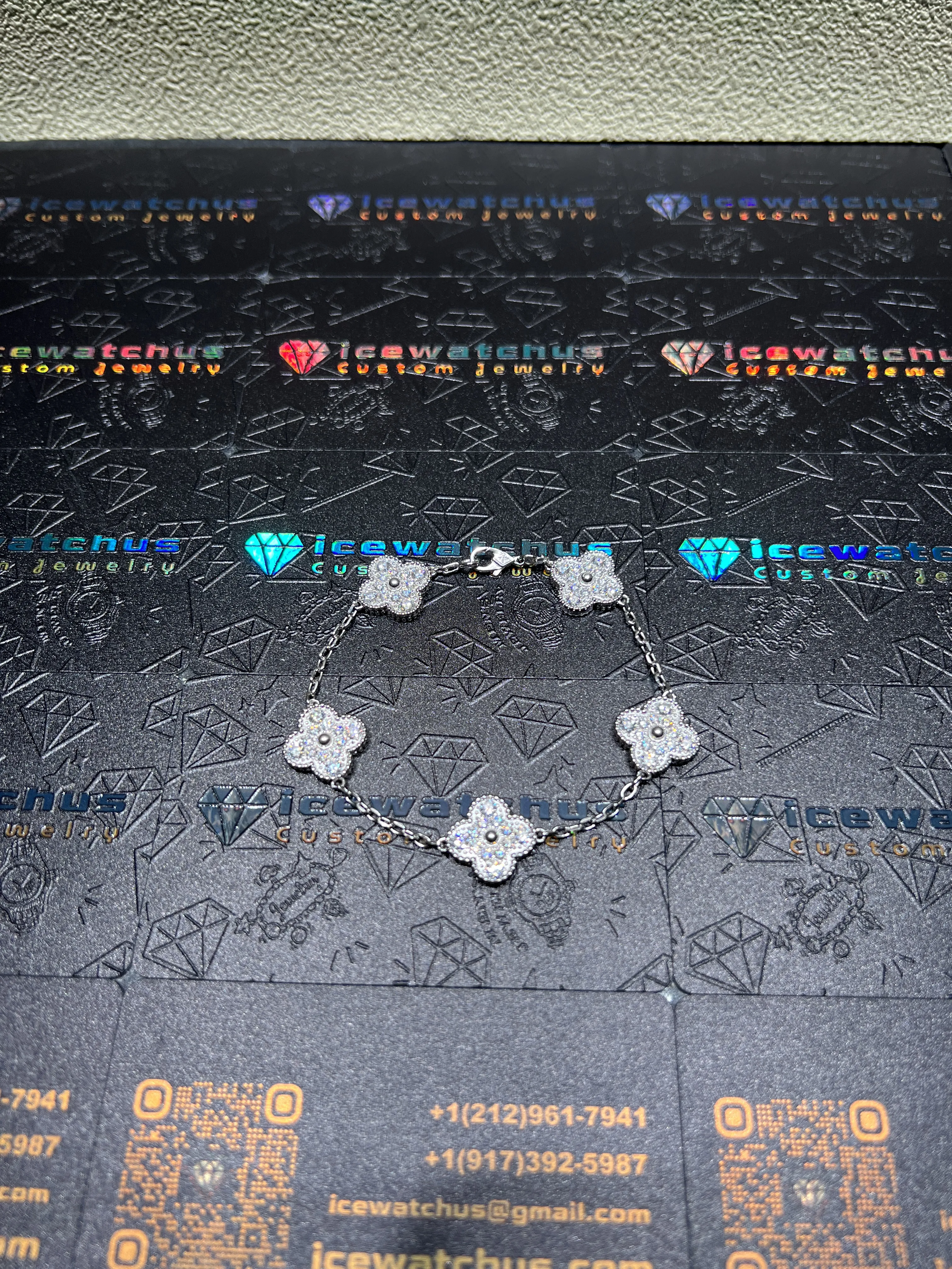 0077 Full Diamond Van Cleef & Arpels Vintage Alhambra Bracelet 5 Motifs D195819313 — view 2