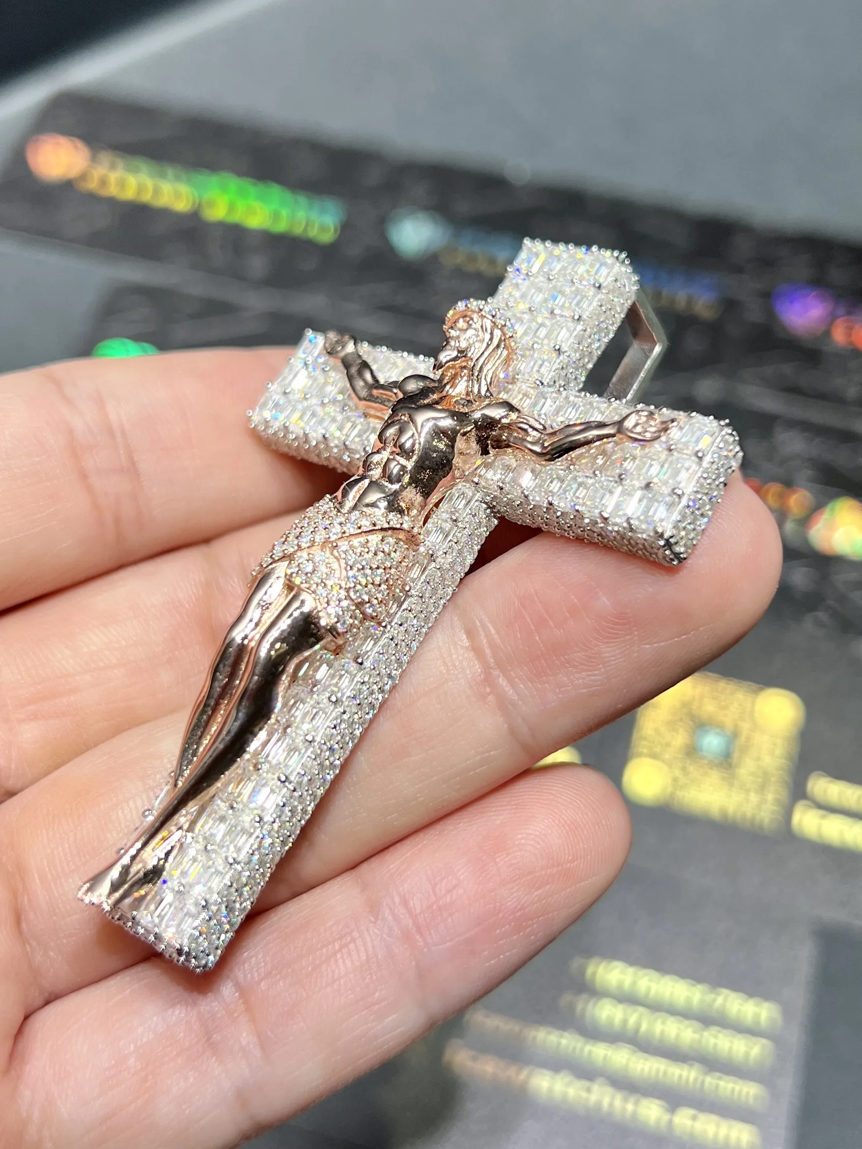 0093 Crucifixion of Jesus Cross Pendant 2 tone RoseGold & White 925 silver with moissanite W-50mm,H-71mm D594019331 — view 3