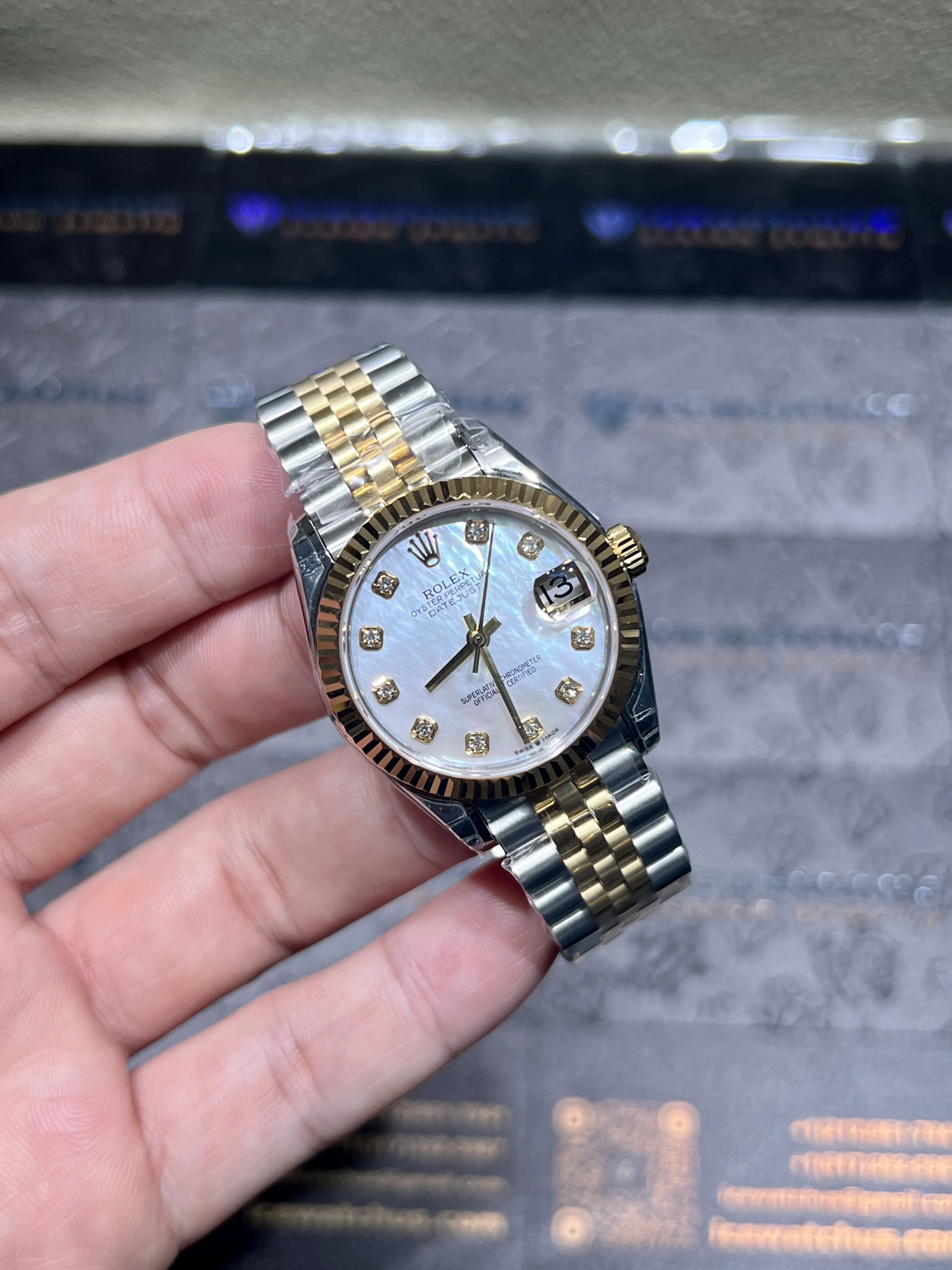 Datejust 31 Mother-of-Pearl Diamond Dial Watch D371319323 — view 2
