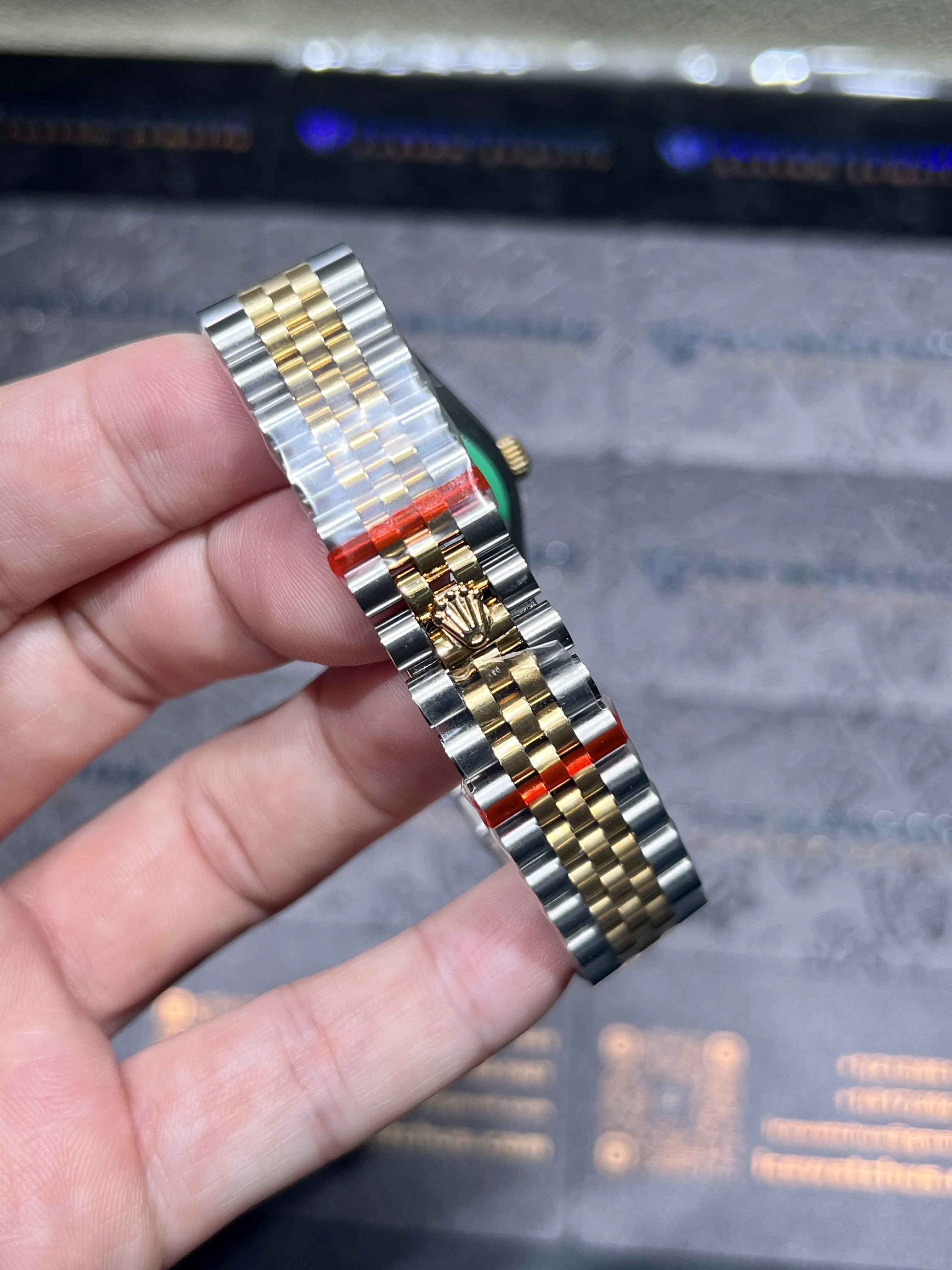 Datejust 31 Mother-of-Pearl Diamond Dial Watch D371319323 — view 7