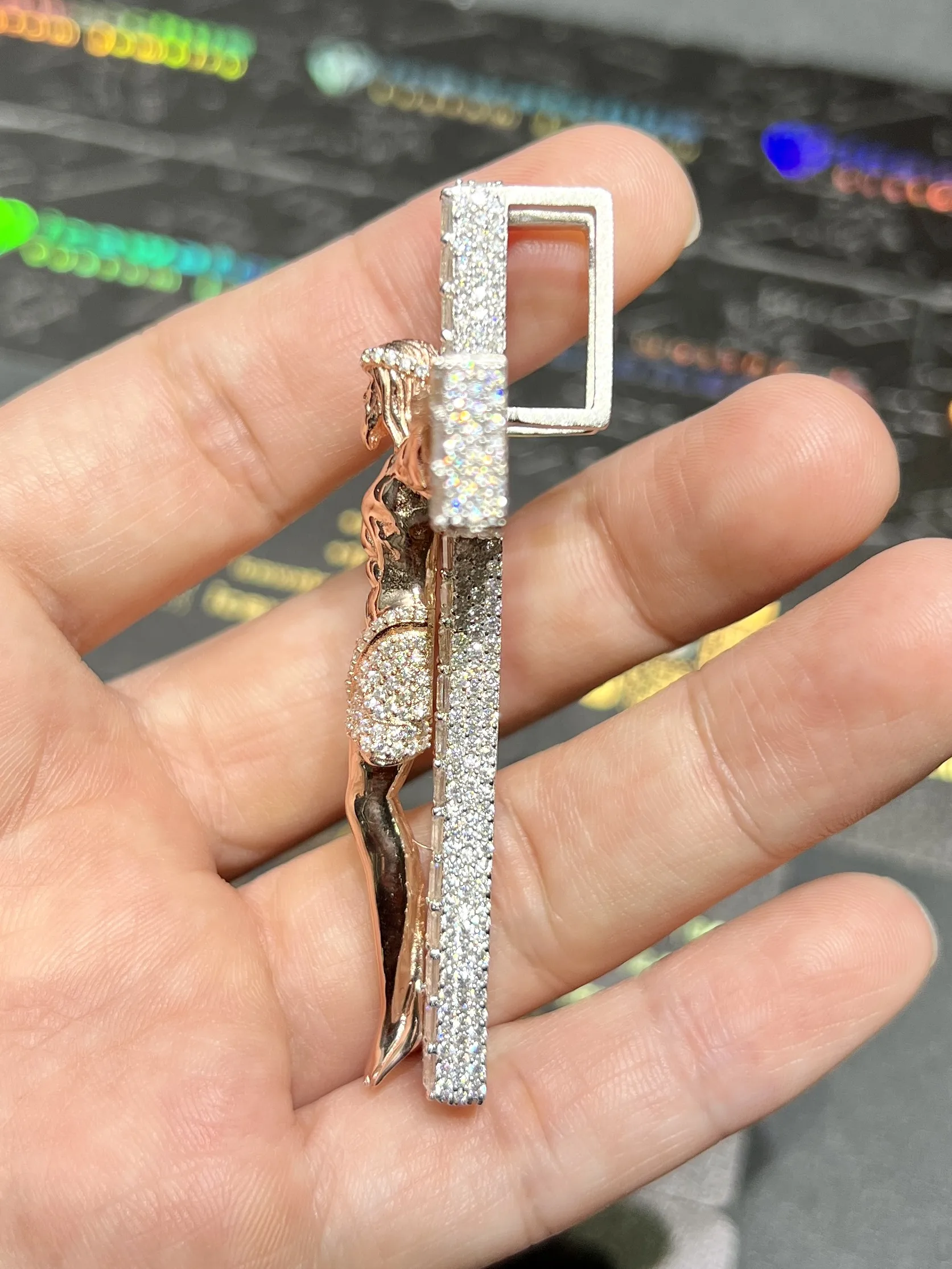 0093 Crucifixion of Jesus Cross Pendant 2 tone RoseGold & White 925 silver with moissanite W-50mm,H-71mm D594019331 — view 6