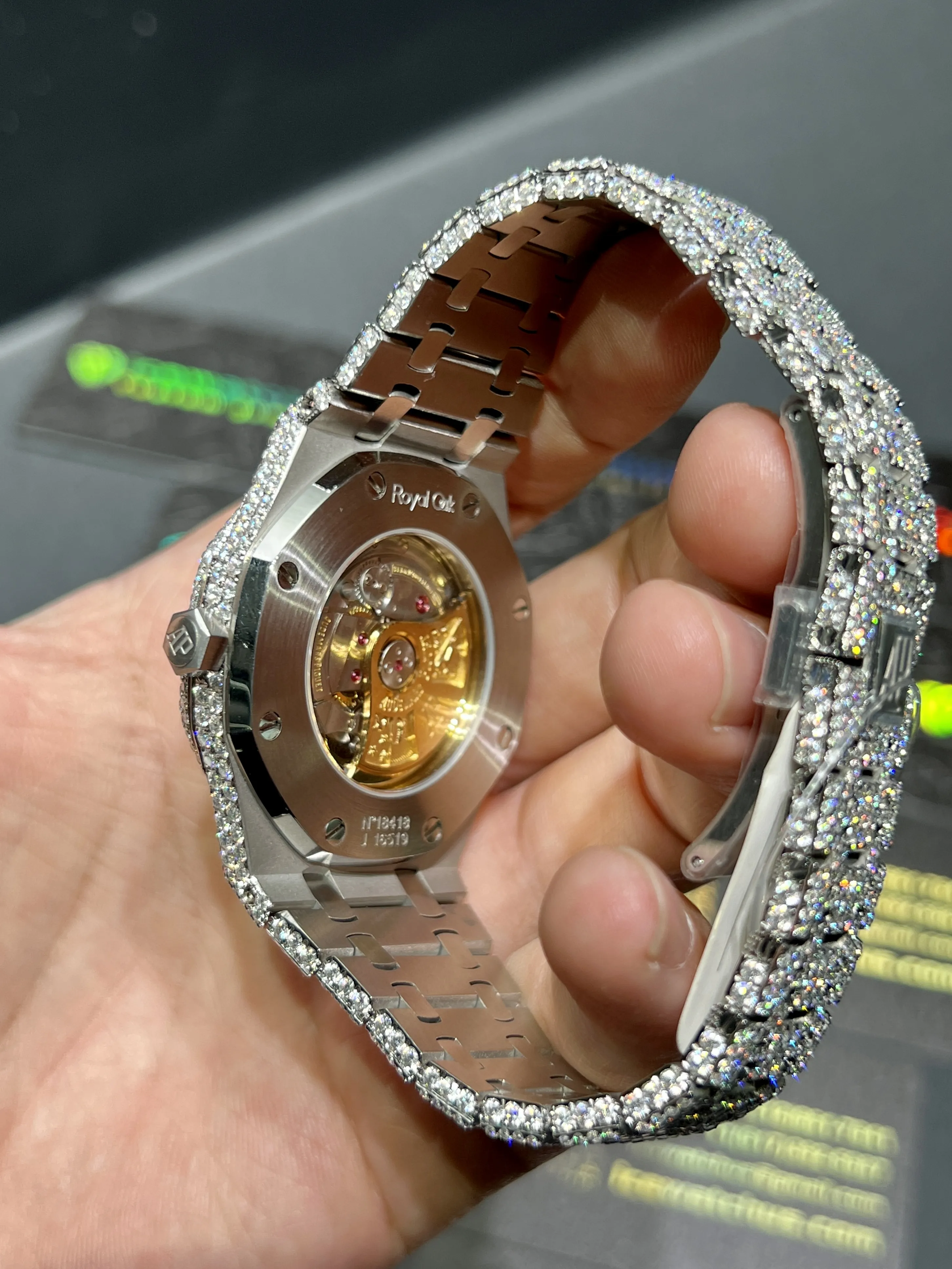 Royal Oak 15400 Full Pavé Icedout Watch D1215019318 — view 6