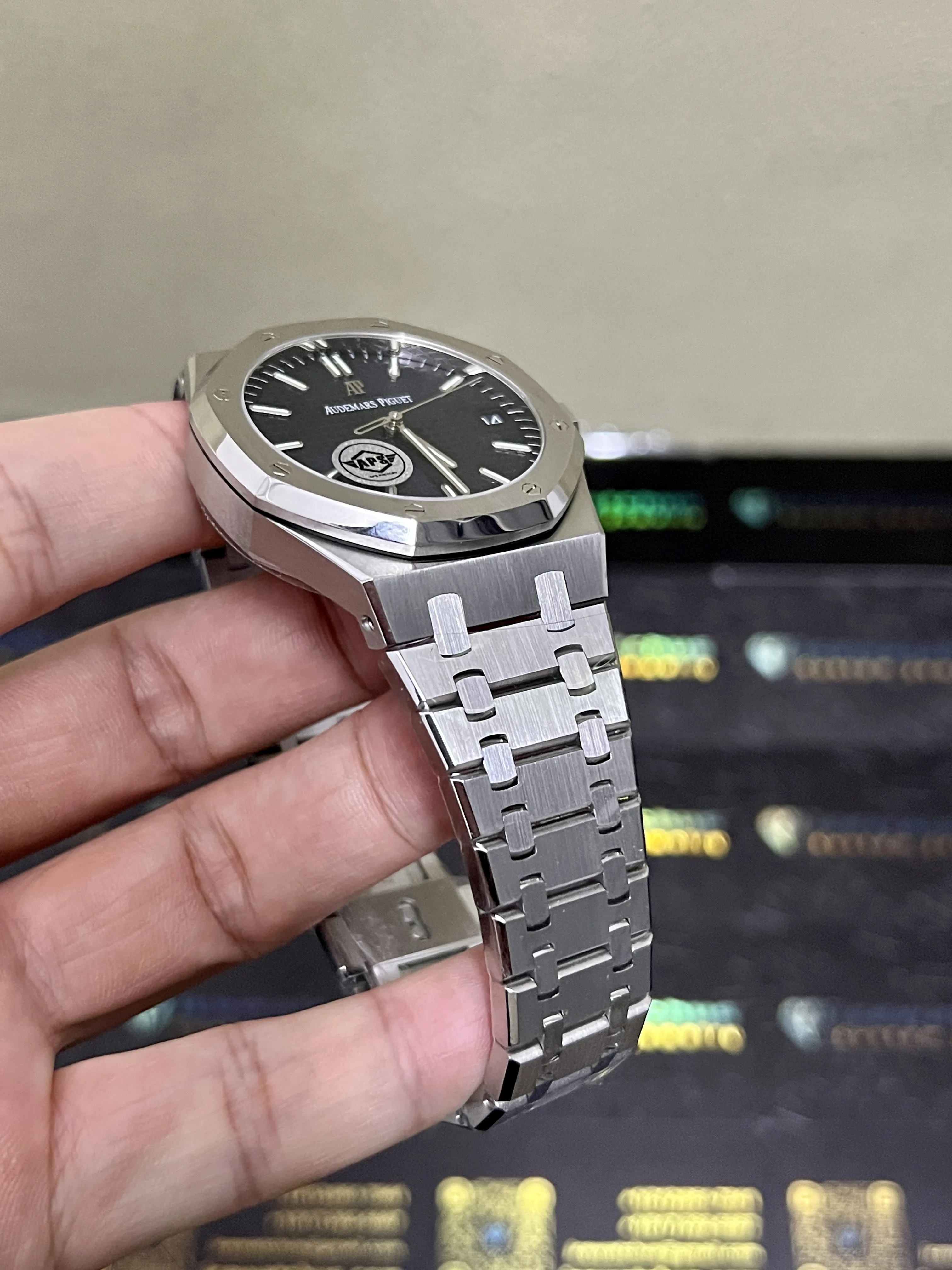 Royal Oak 15500 Automatic 41mm Blue Dial Watch D437419326 — view 3